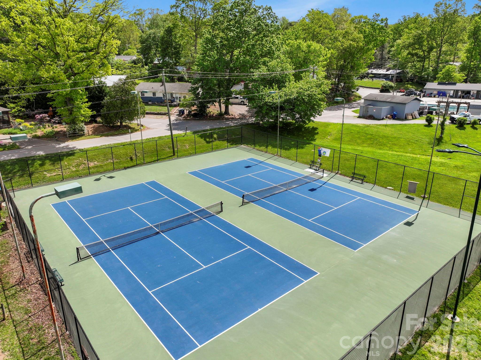 216 Hiawassee Avenue — Black Mountain