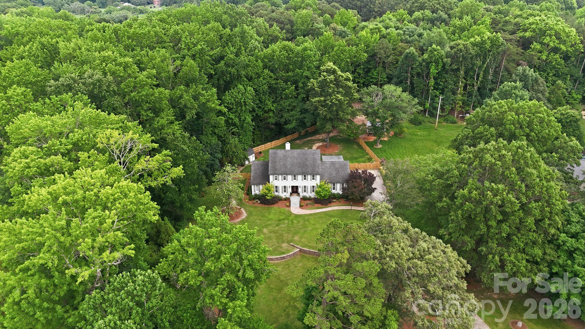 2516 Greenbrook Parkway — Matthews
