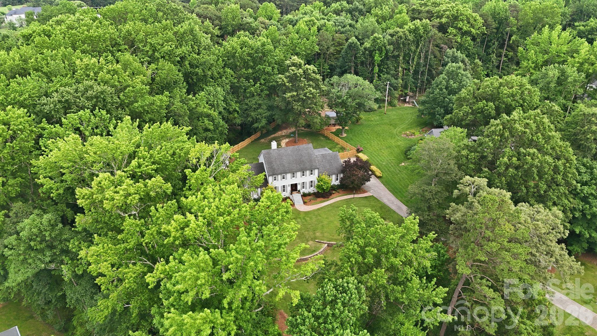 2516 Greenbrook Parkway — Matthews