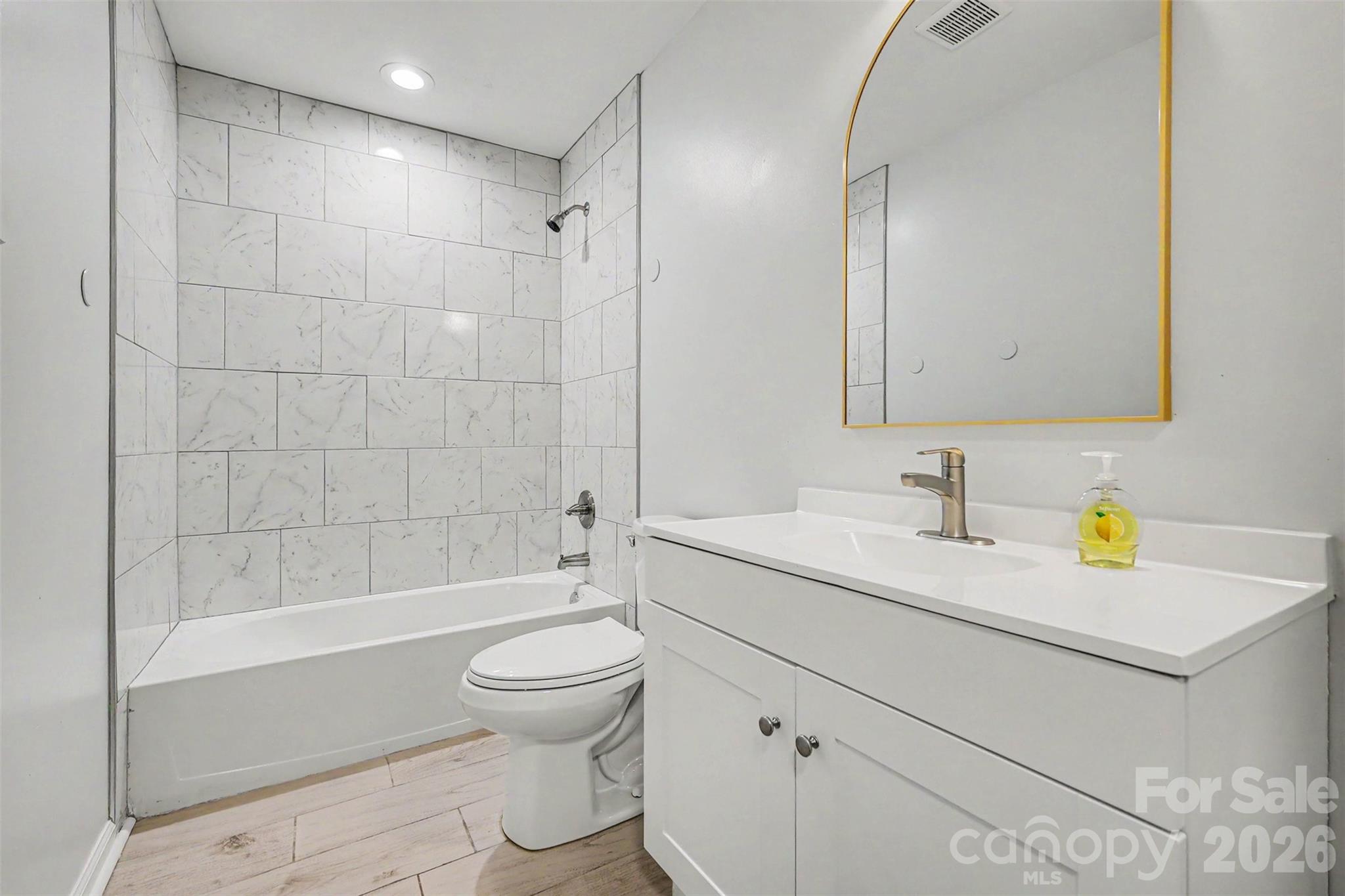 9902 Forest Drive — Charlotte