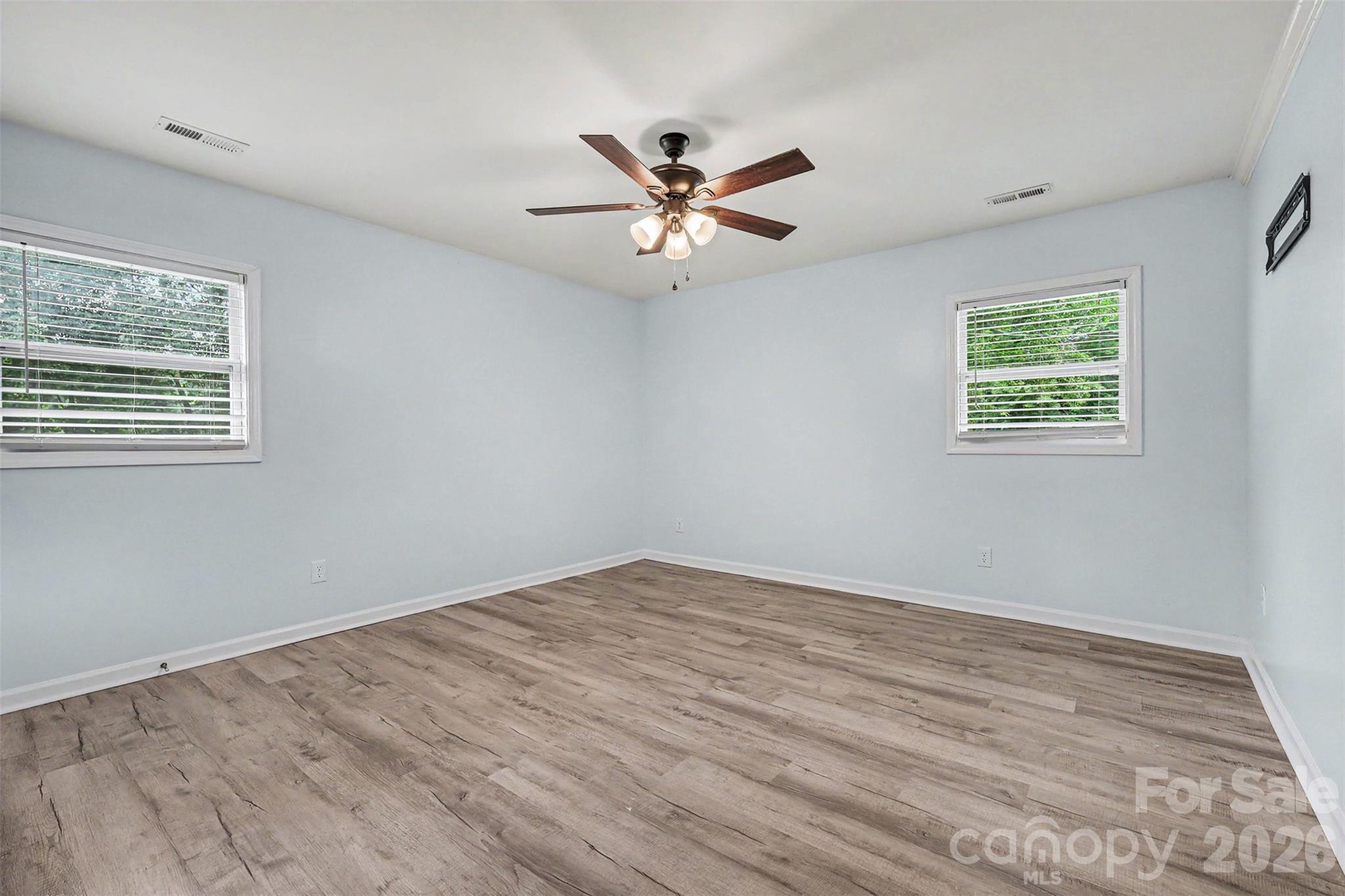 9902 Forest Drive — Charlotte