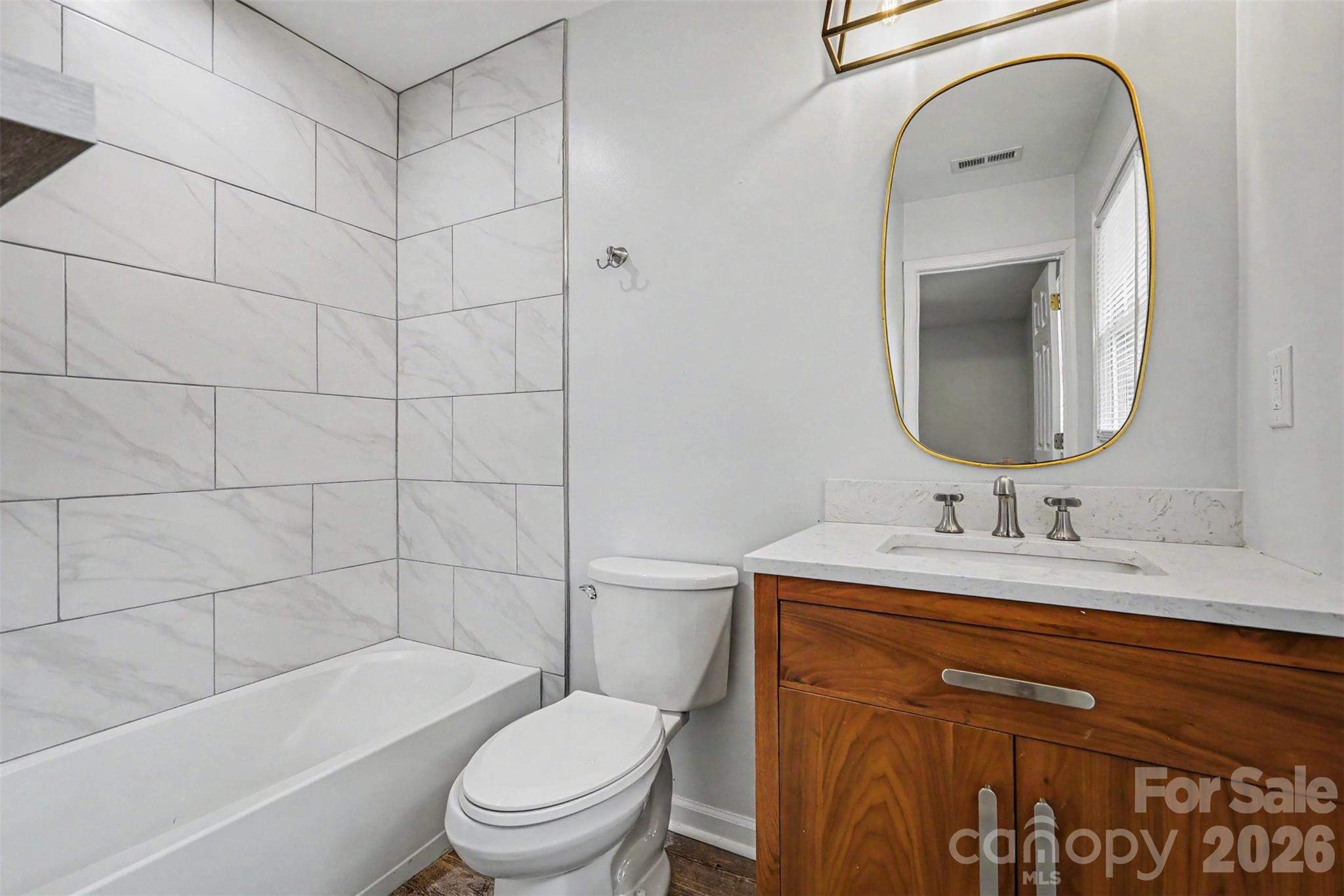 9902 Forest Drive — Charlotte