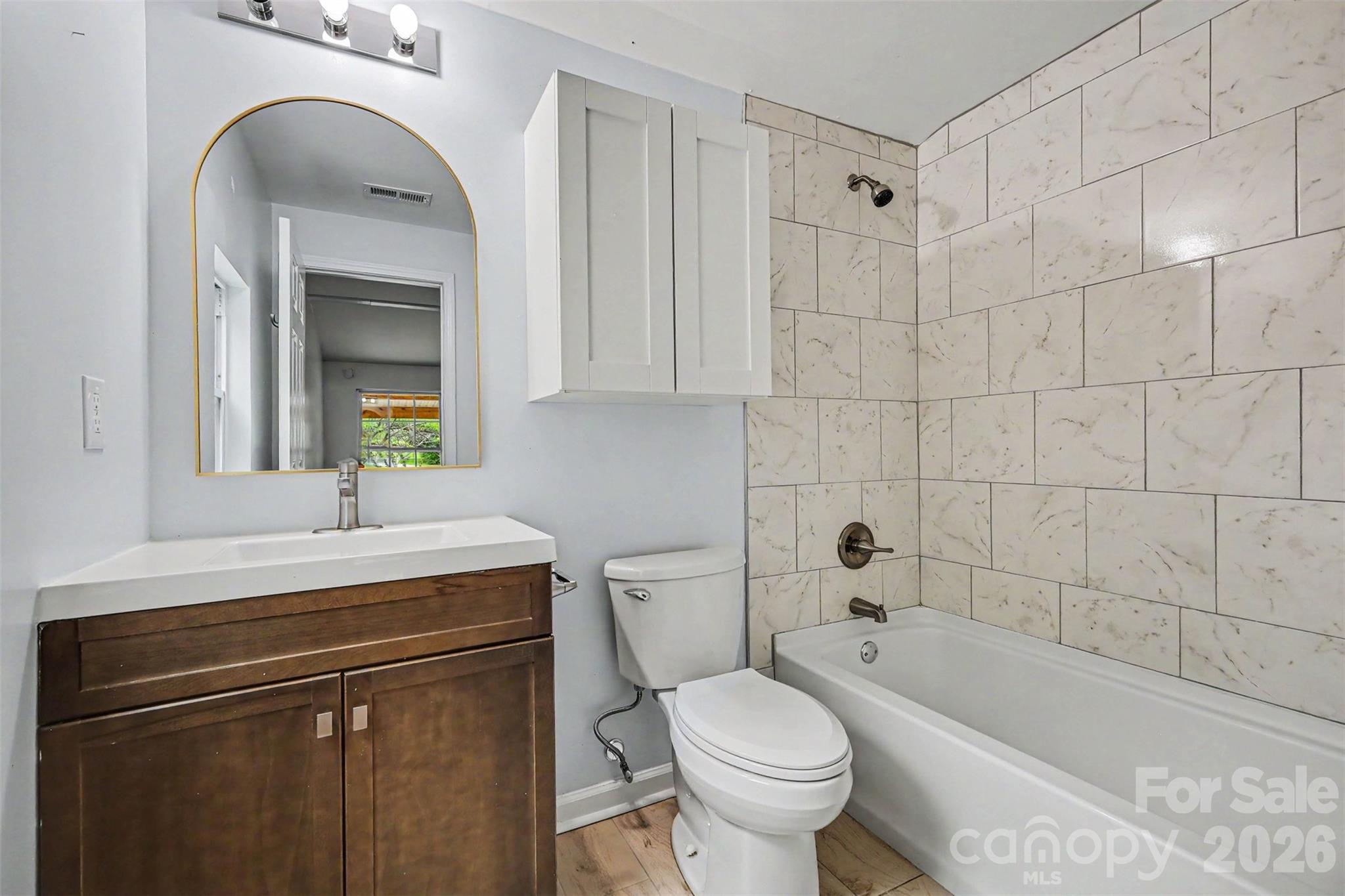 9902 Forest Drive — Charlotte