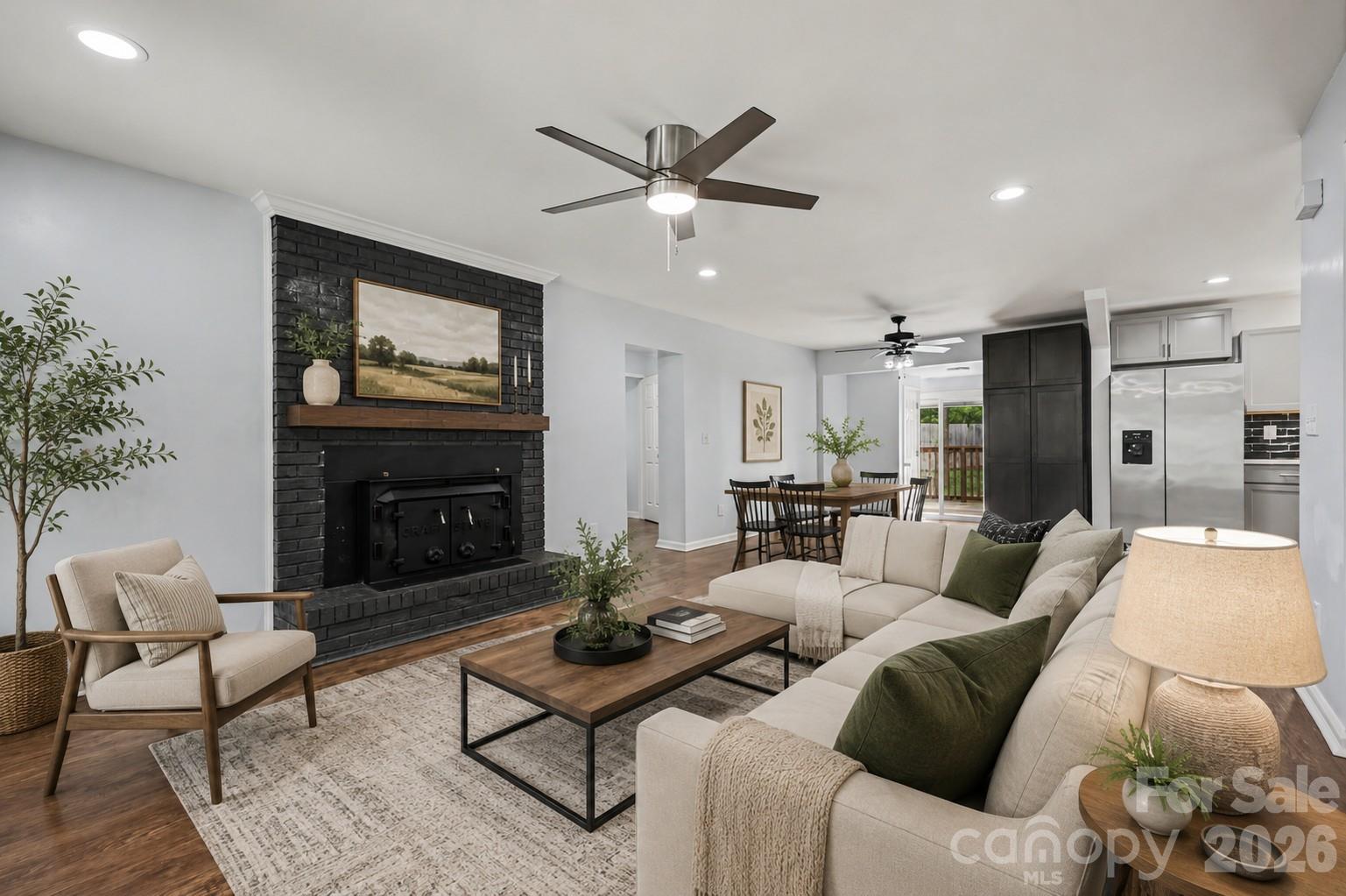 9902 Forest Drive — Charlotte