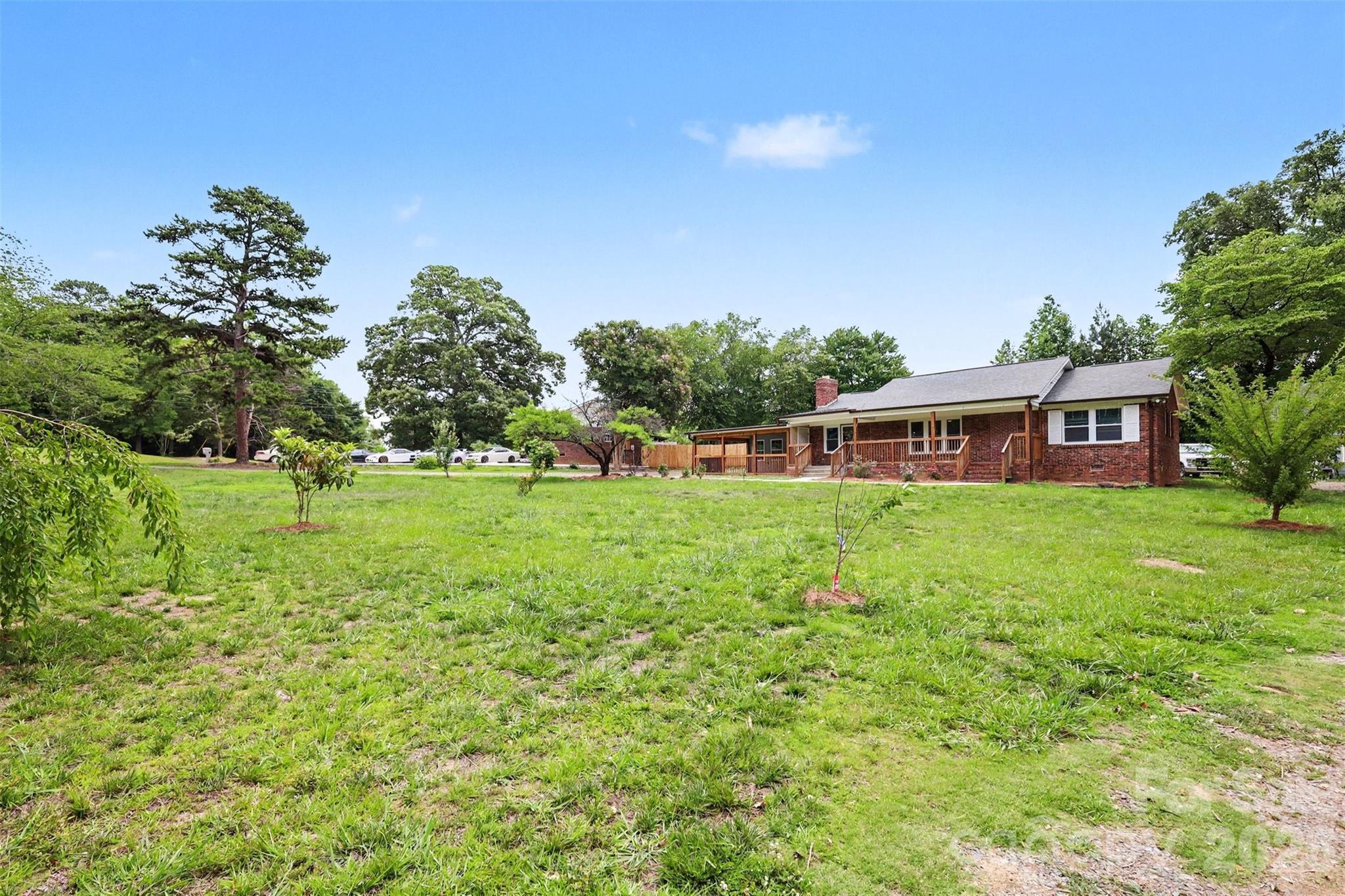 9902 Forest Drive — Charlotte