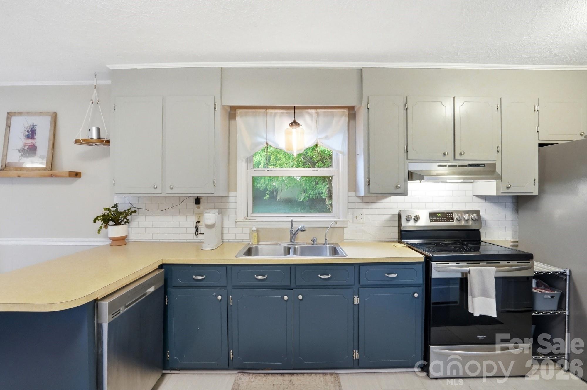 913 SW Gasser Drive SW — Concord