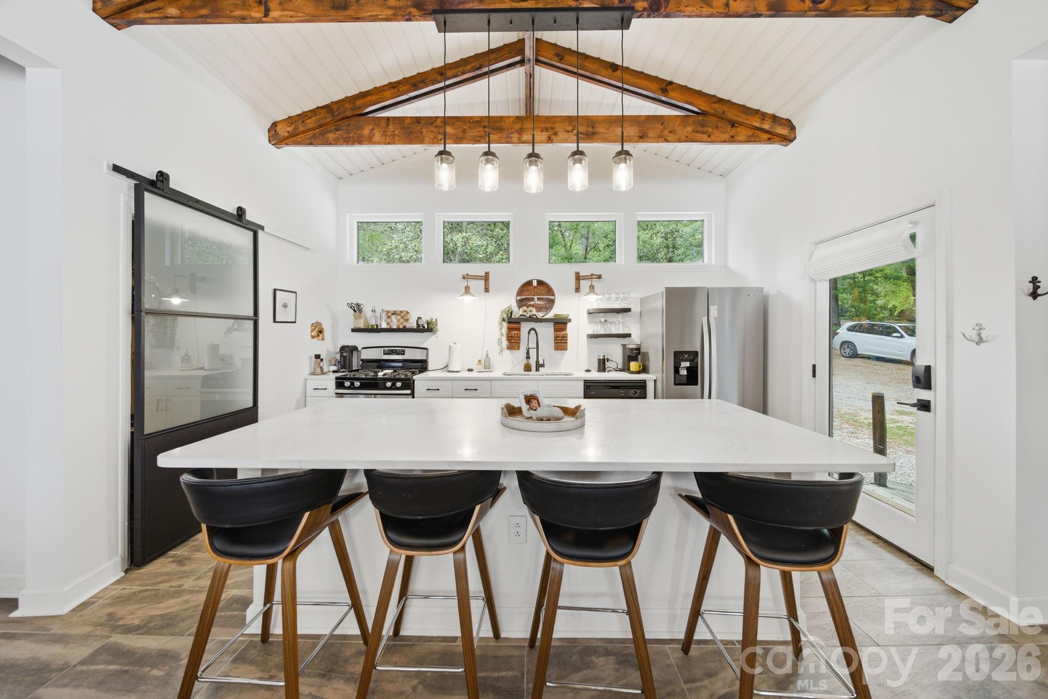 2262 Beaver Creek Road — Camden