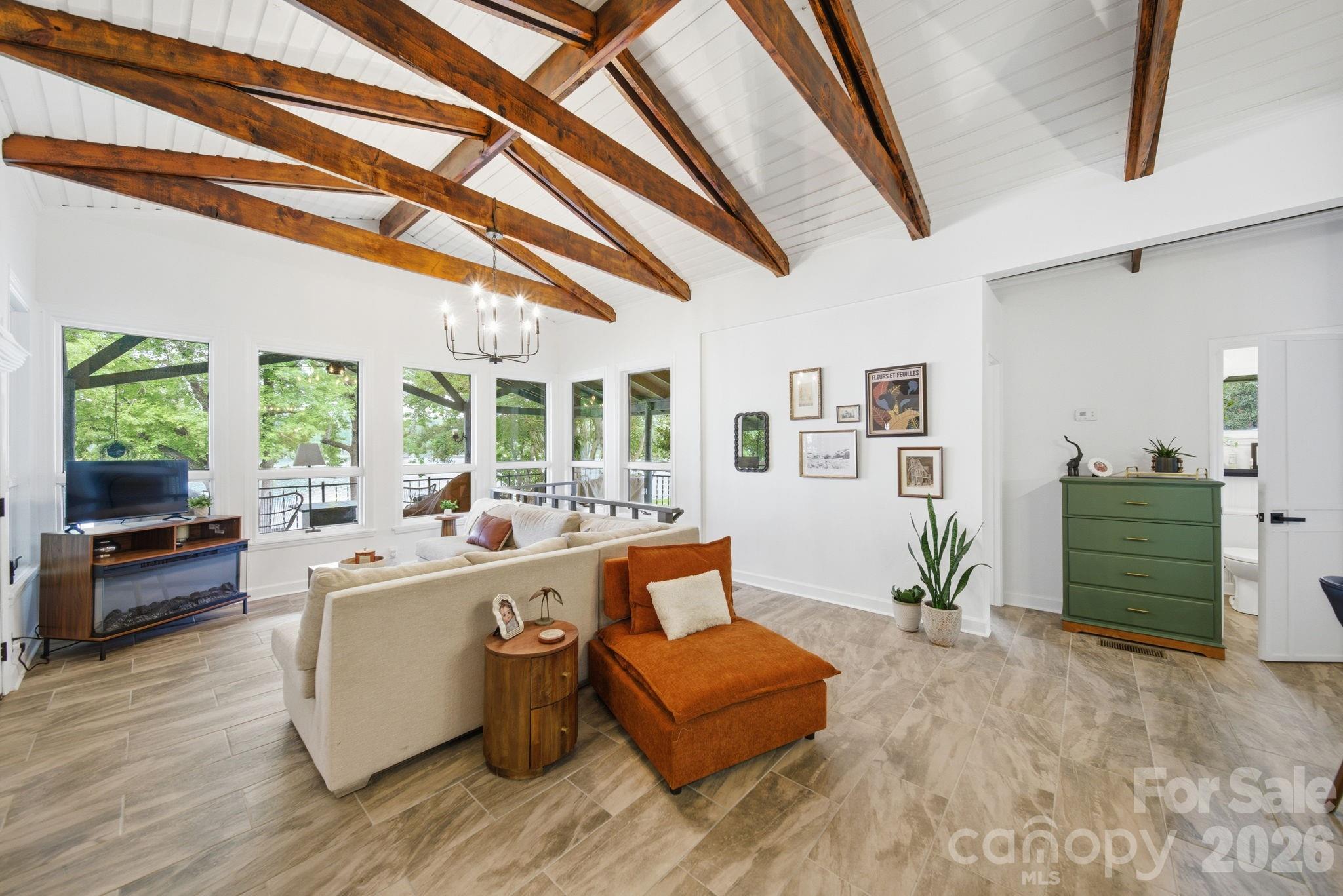 2262 Beaver Creek Road — Camden