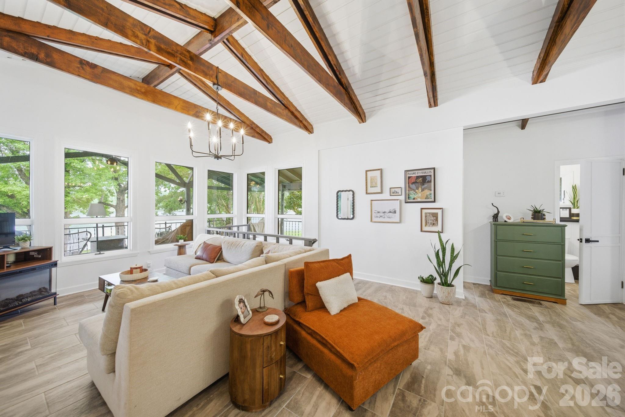 2262 Beaver Creek Road — Camden