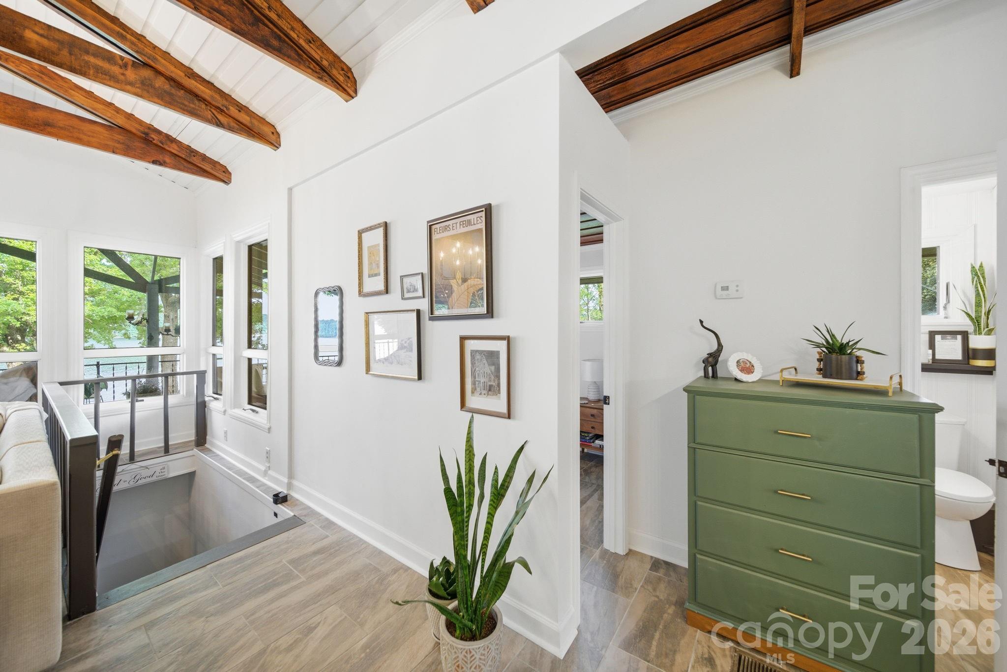 2262 Beaver Creek Road — Camden