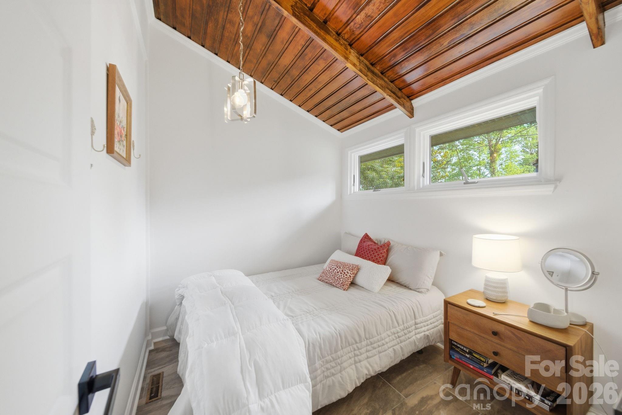 2262 Beaver Creek Road — Camden