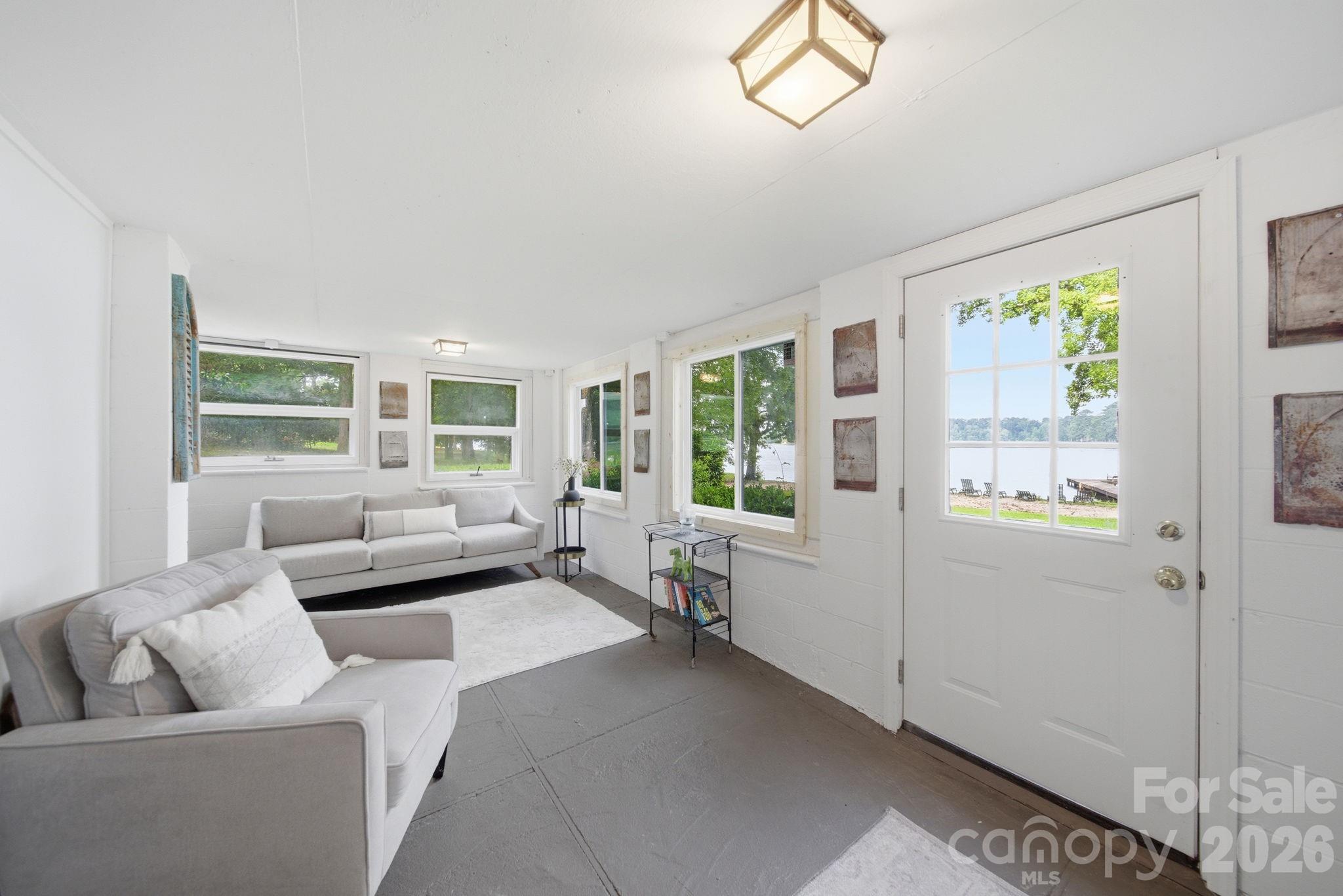 2262 Beaver Creek Road — Camden