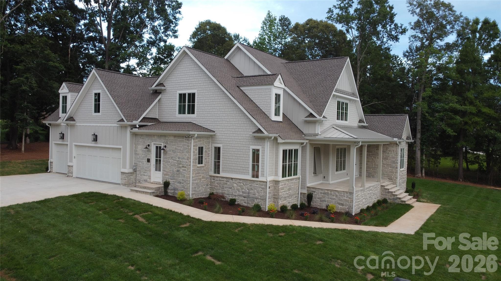 126 Manorly Lane — Mooresville