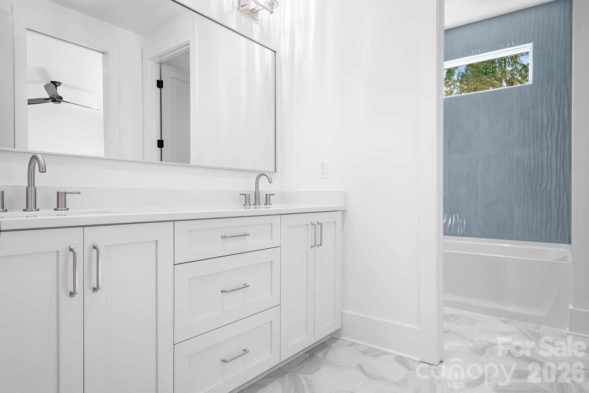 126 Manorly Lane — Mooresville