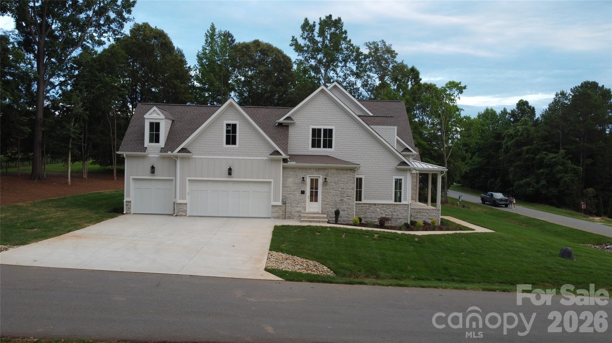 126 Manorly Lane — Mooresville