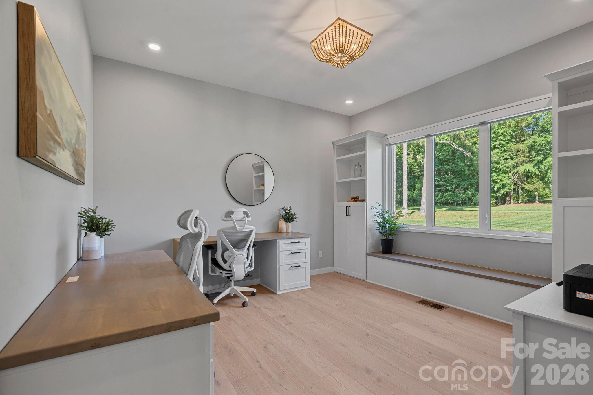 15600 Huntingtowne Village Road — Huntersville