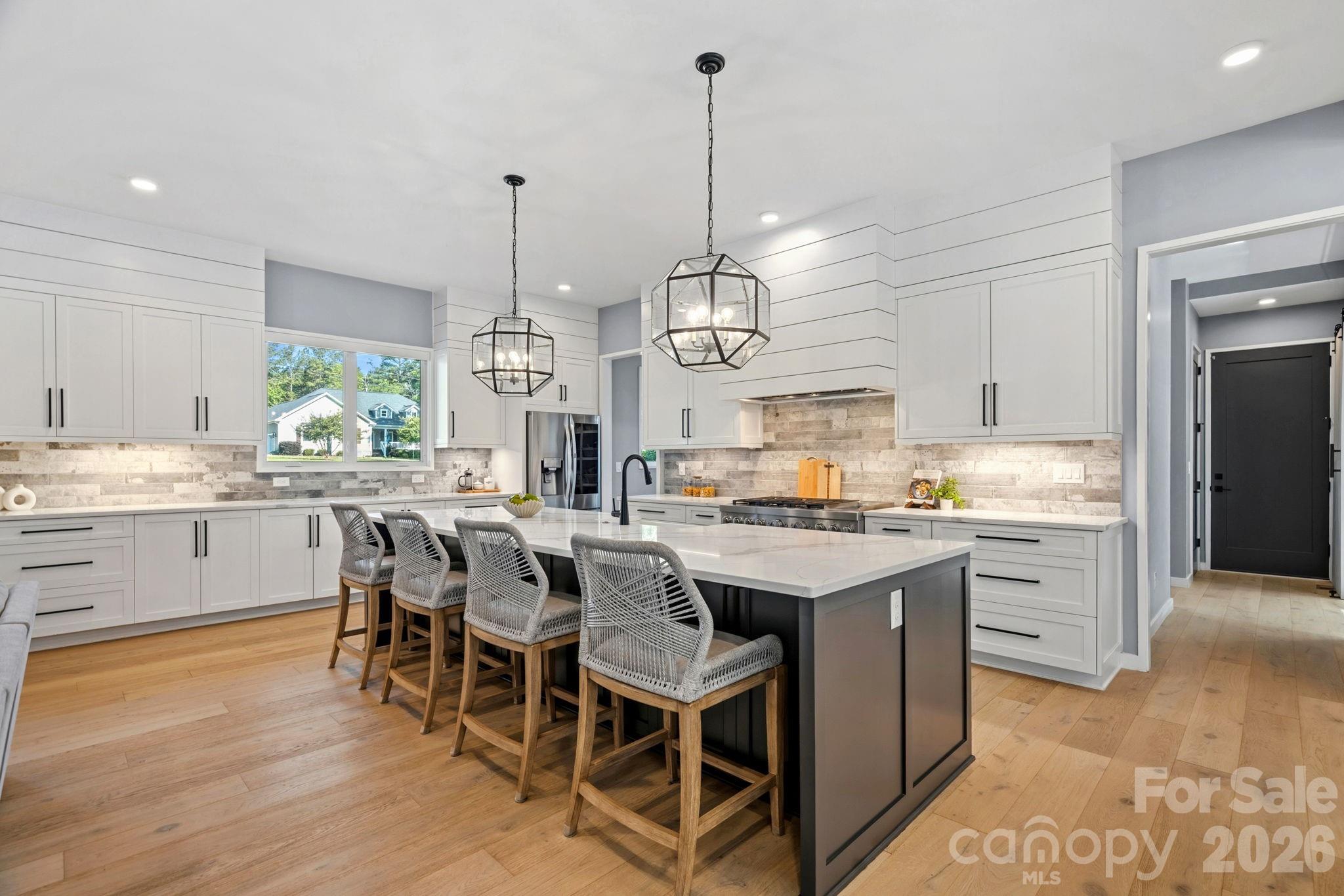 15600 Huntingtowne Village Road — Huntersville
