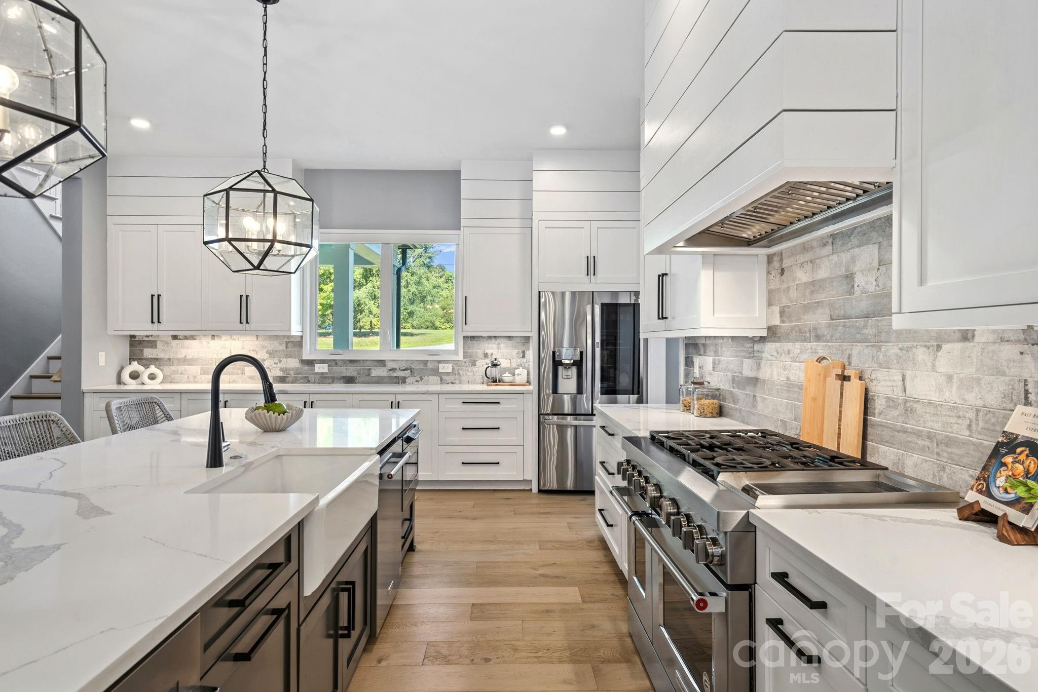 15600 Huntingtowne Village Road — Huntersville