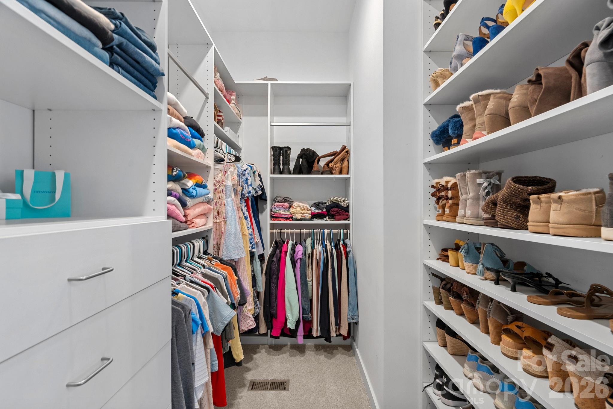 15600 Huntingtowne Village Road — Huntersville