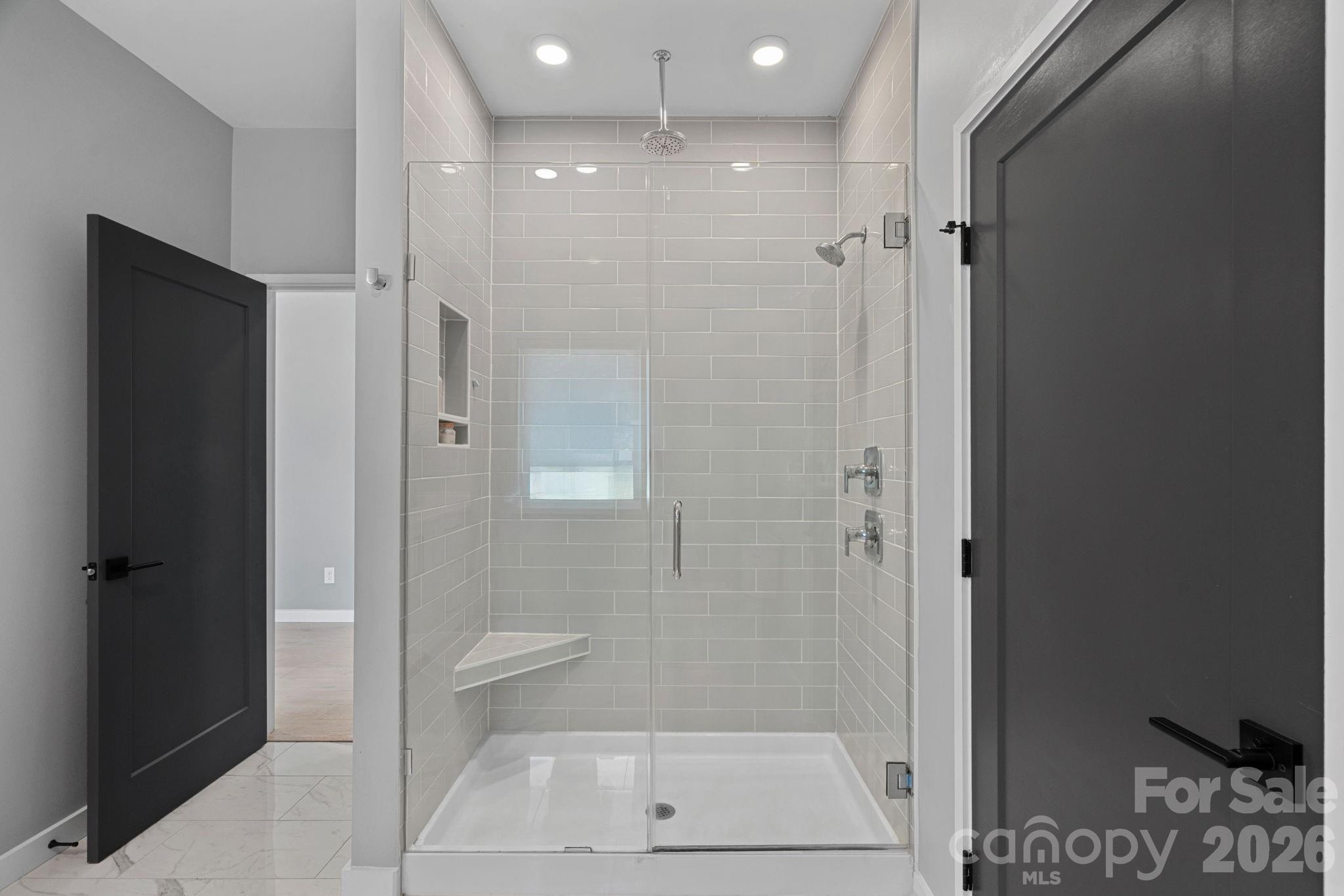15600 Huntingtowne Village Road — Huntersville