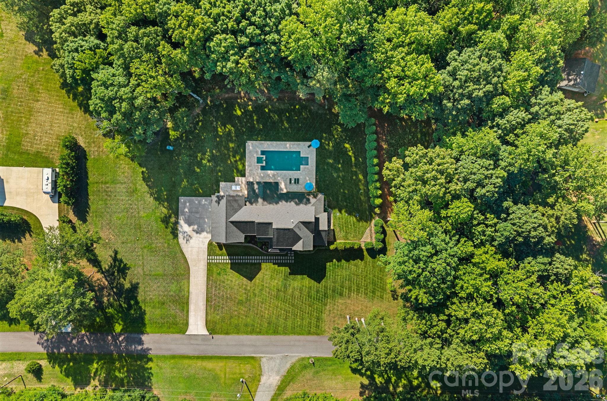 15600 Huntingtowne Village Road — Huntersville