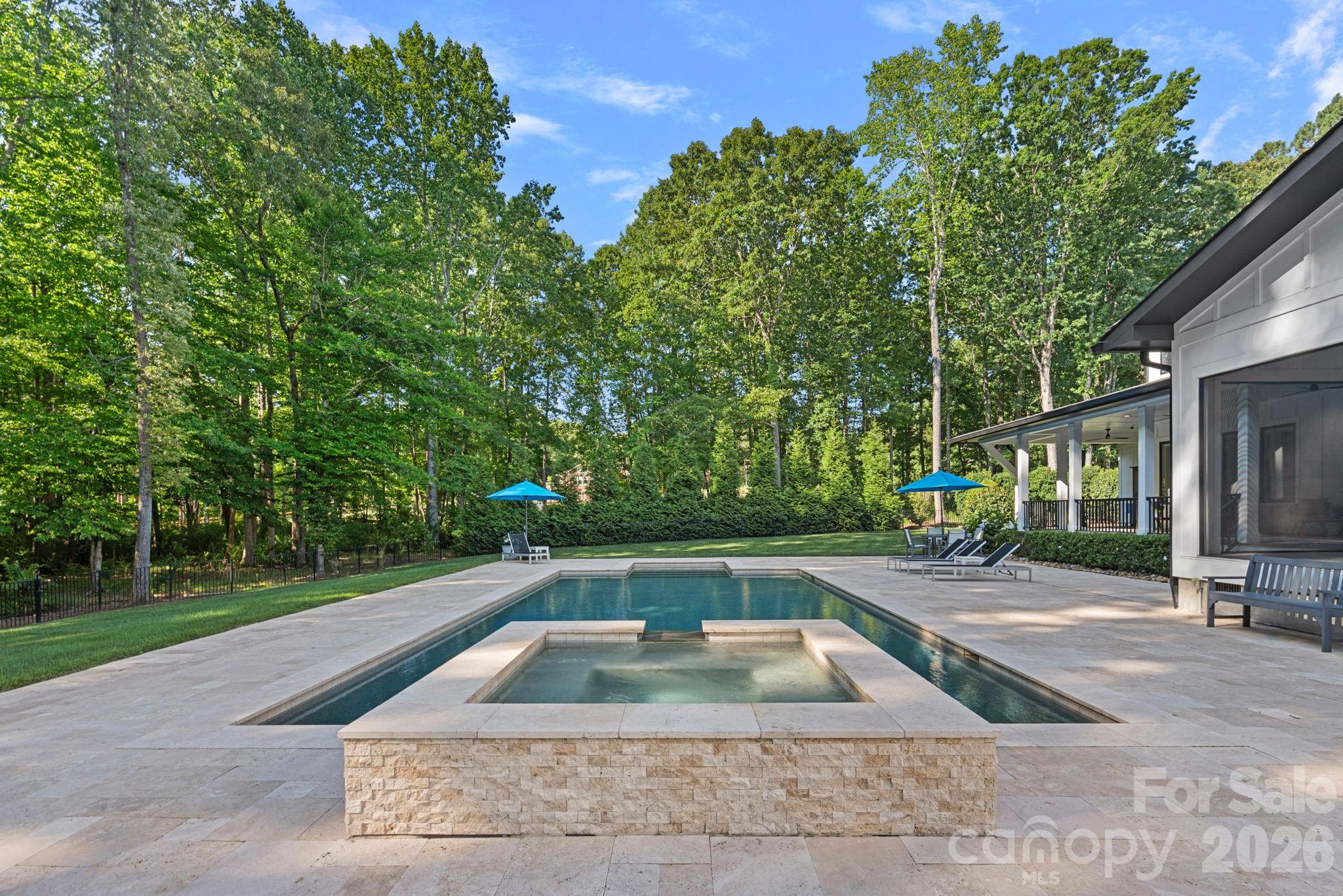 15600 Huntingtowne Village Road — Huntersville