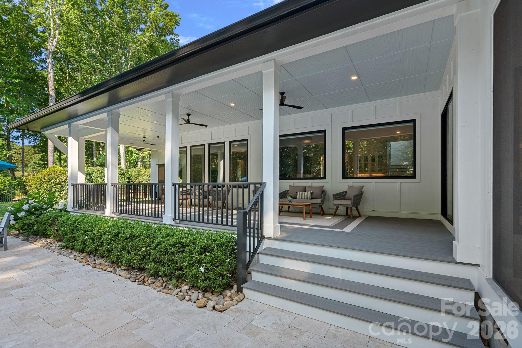 15600 Huntingtowne Village Road — Huntersville