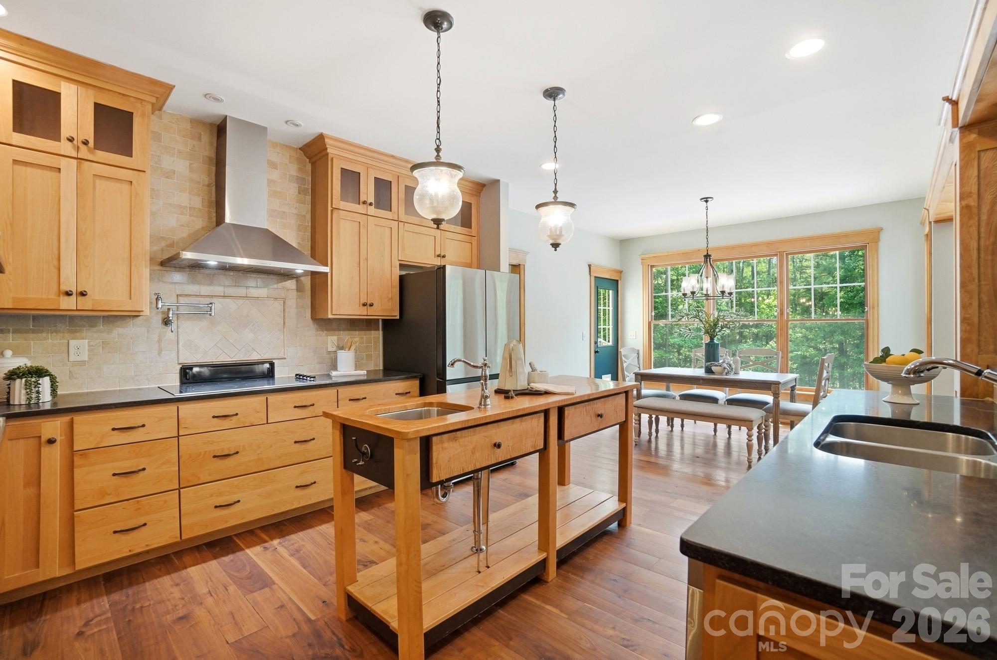 512 Pump Jack Way — Waxhaw