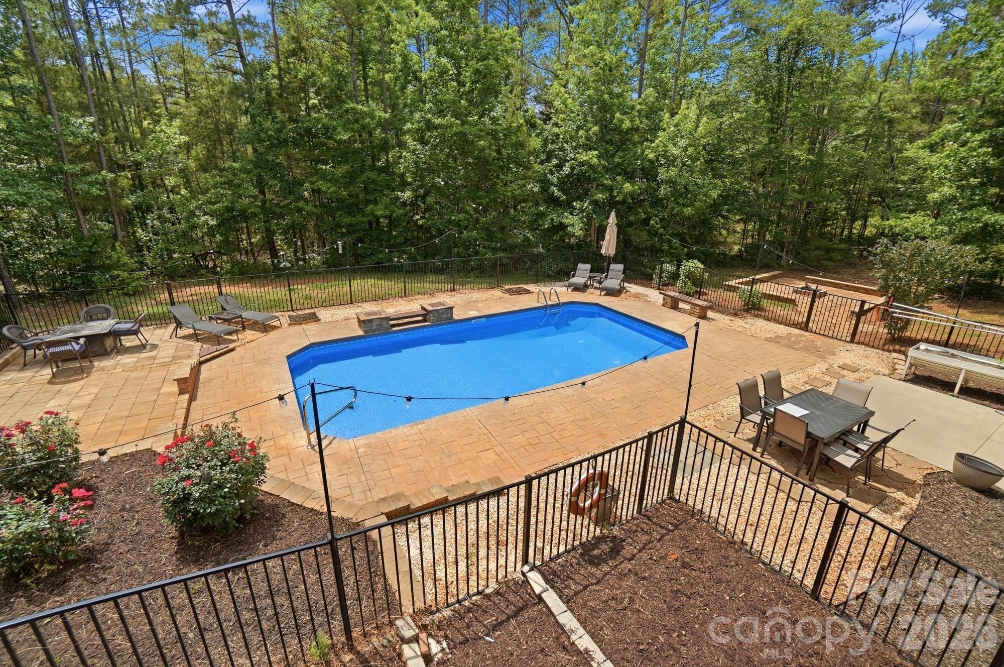 512 Pump Jack Way — Waxhaw