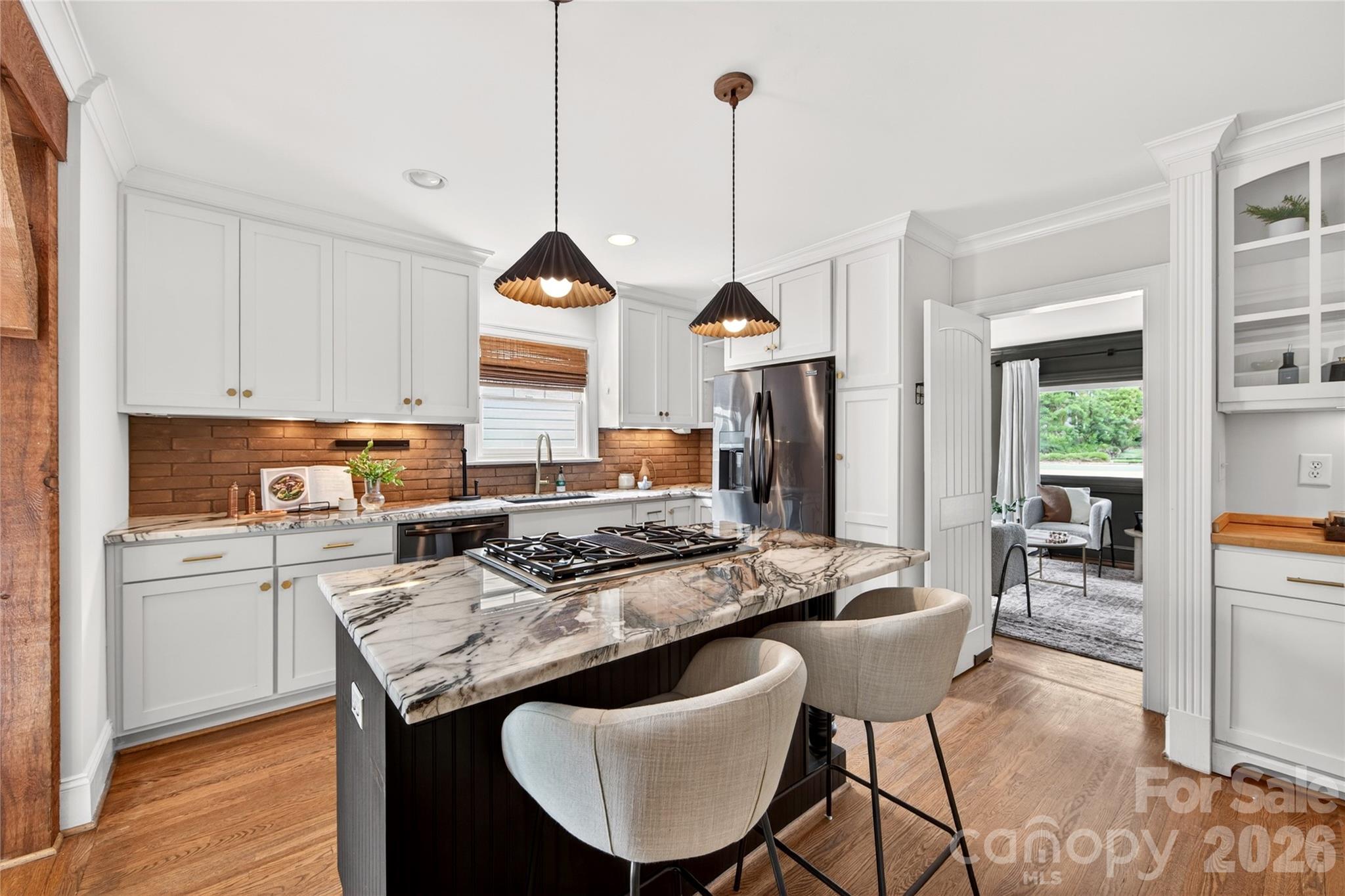 1825 Cumberland Avenue — Charlotte