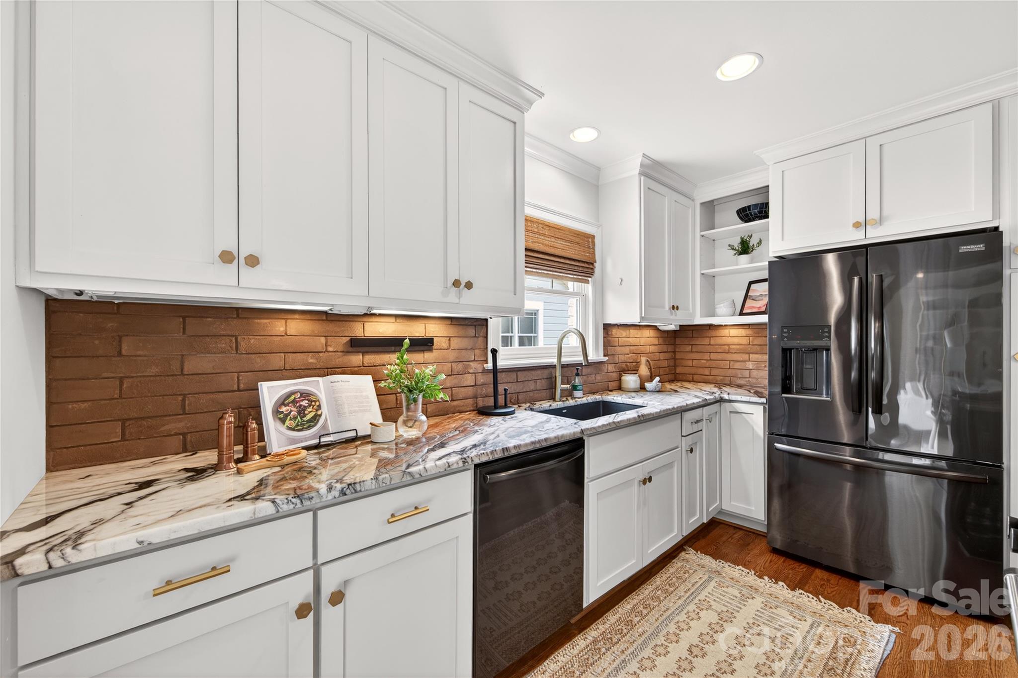 1825 Cumberland Avenue — Charlotte