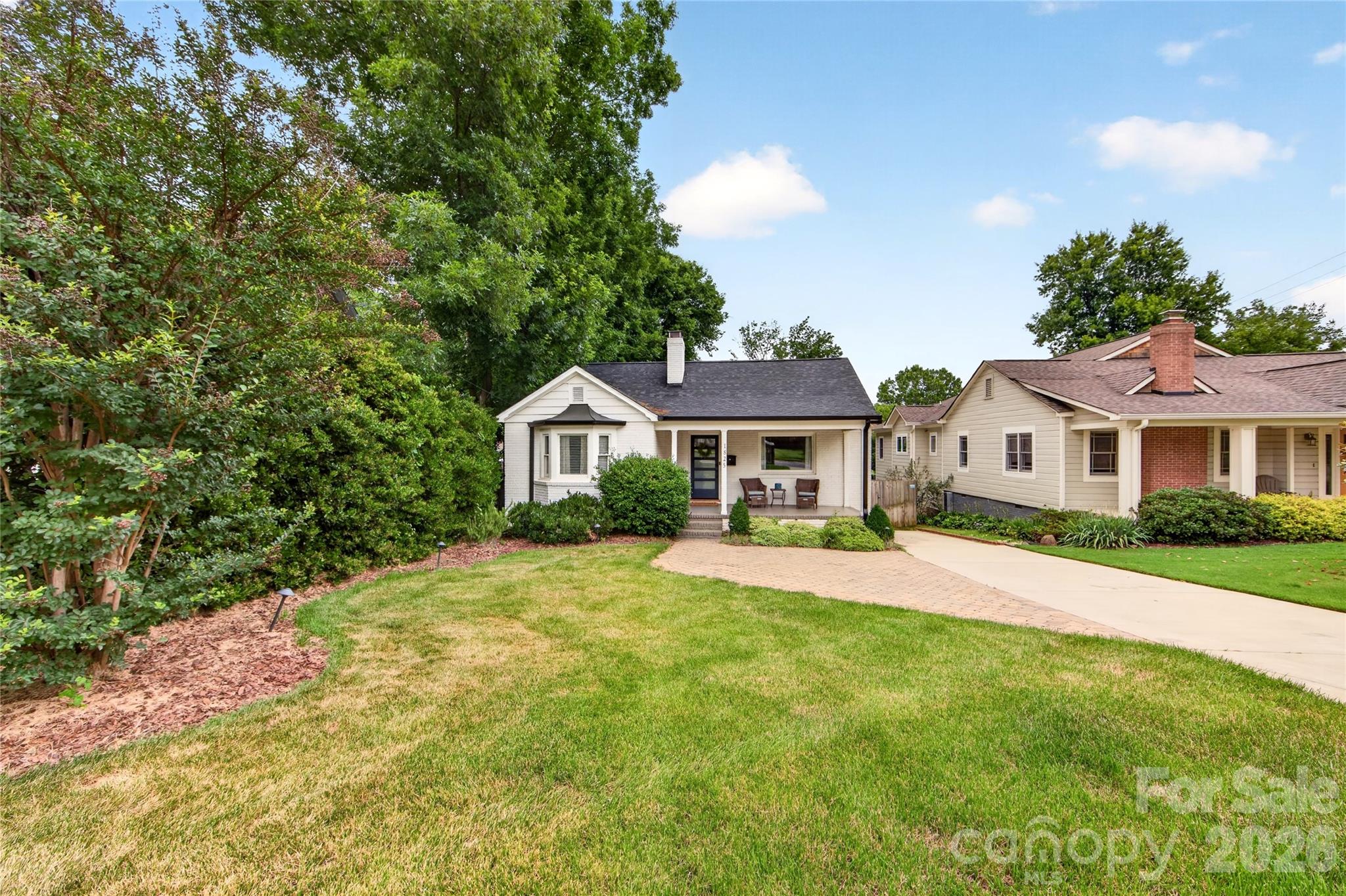 1825 Cumberland Avenue — Charlotte