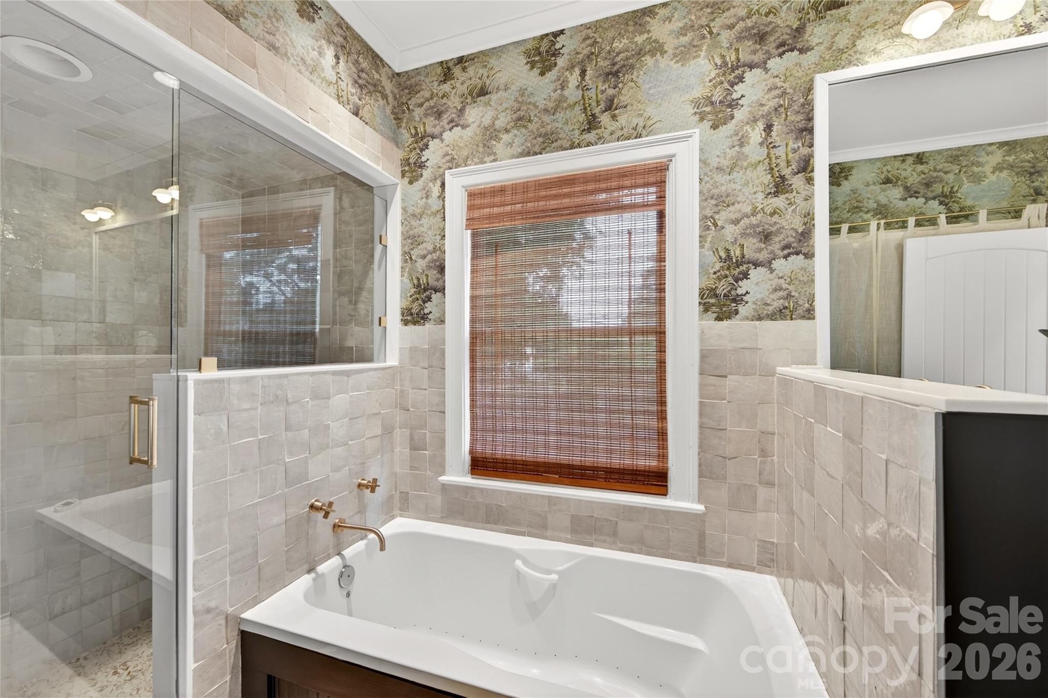 1825 Cumberland Avenue — Charlotte
