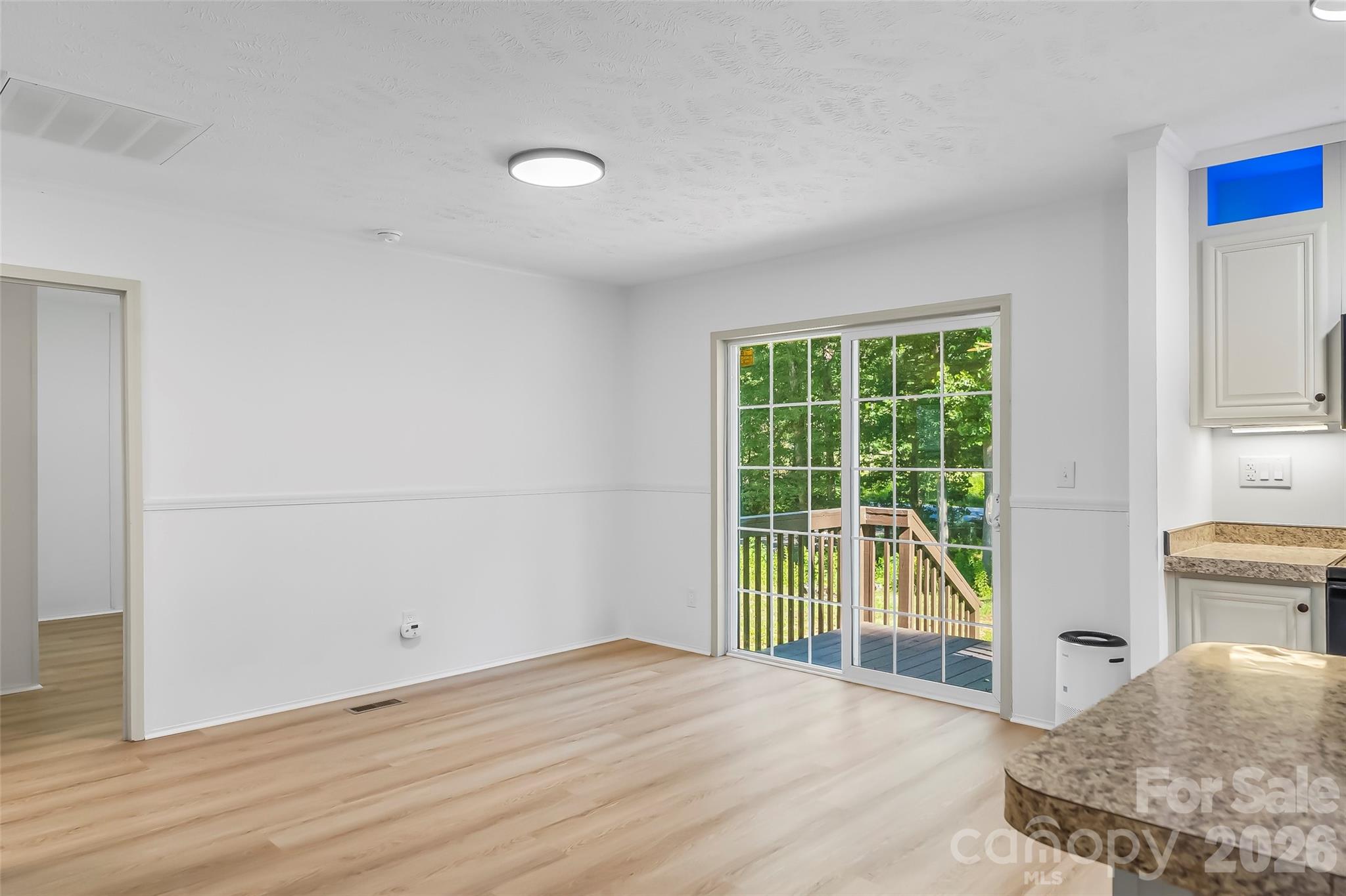 17 Windy Acres Drive — Hendersonville