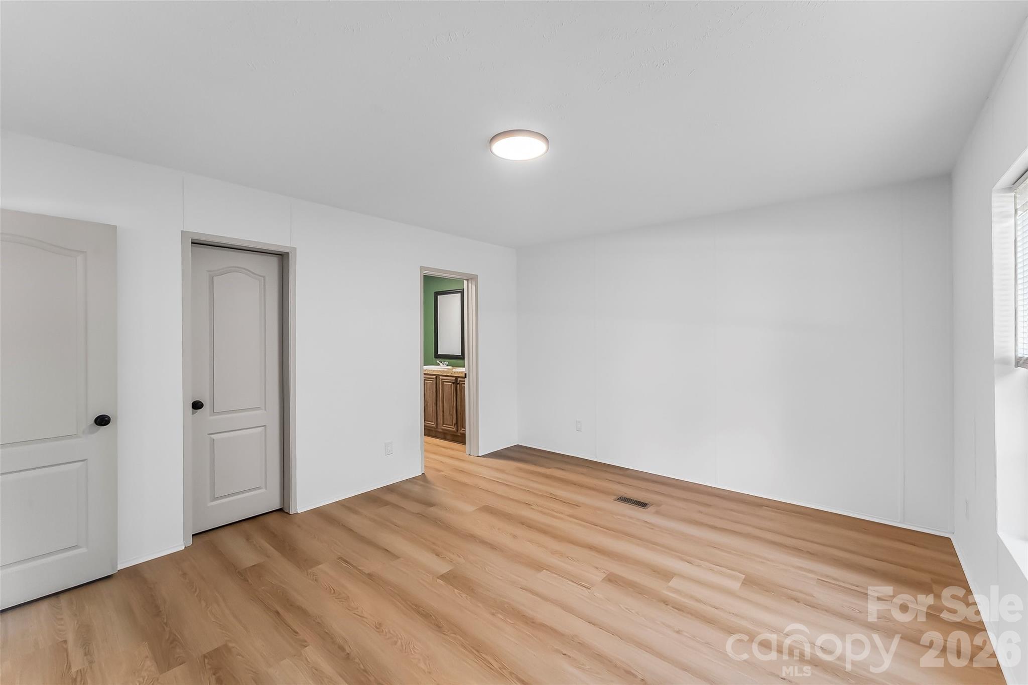 17 Windy Acres Drive — Hendersonville