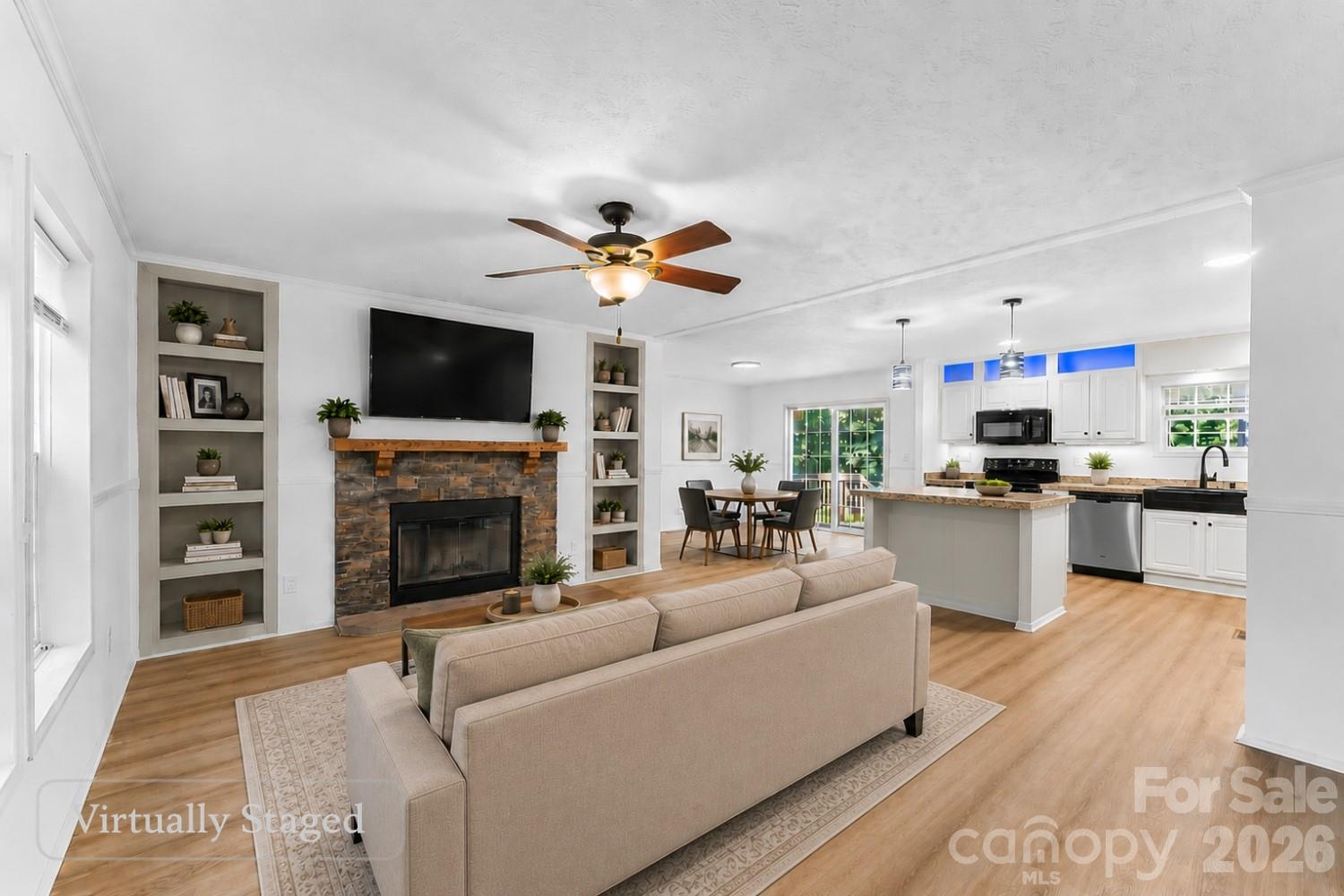 17 Windy Acres Drive — Hendersonville