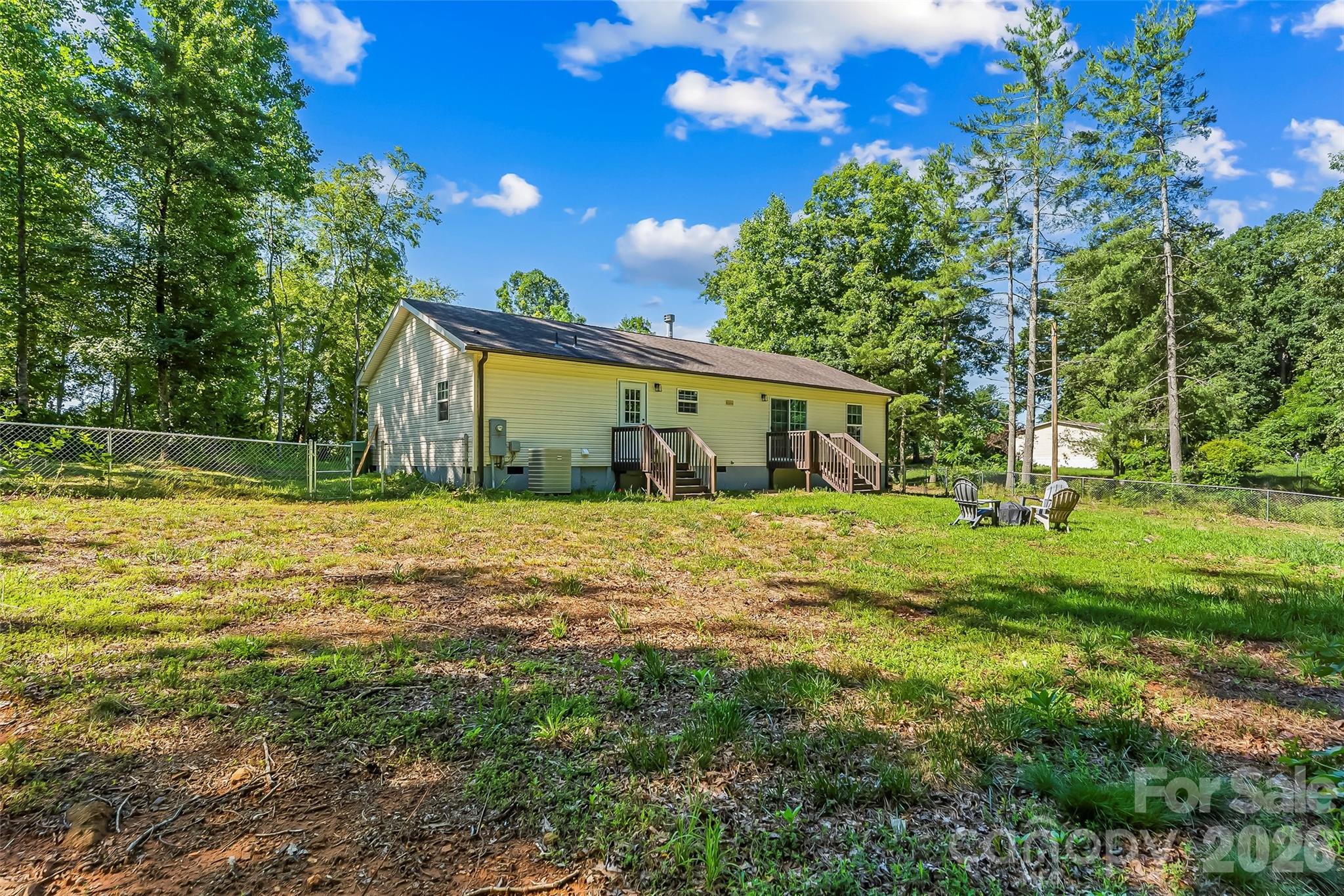17 Windy Acres Drive — Hendersonville