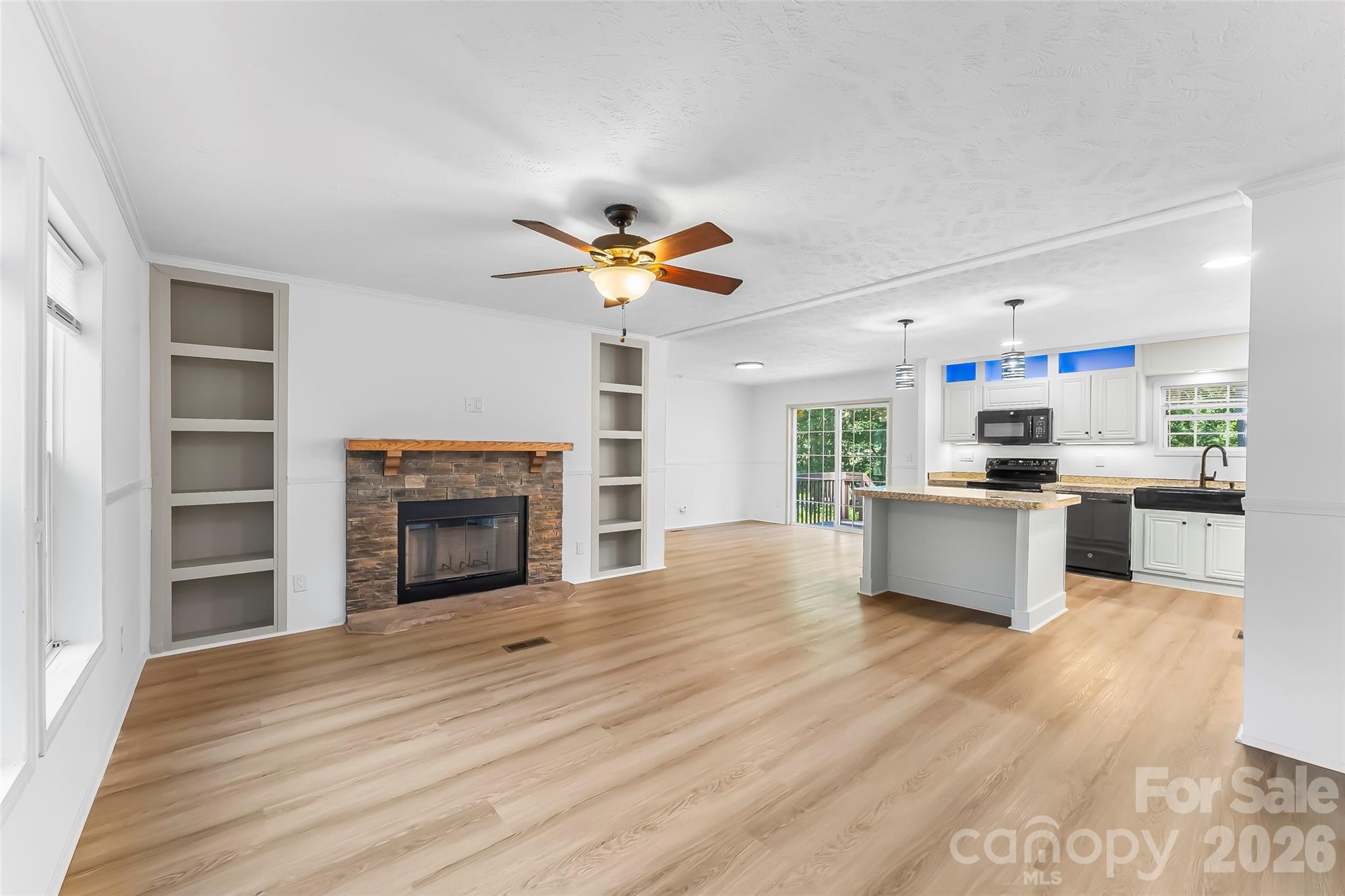 17 Windy Acres Drive — Hendersonville