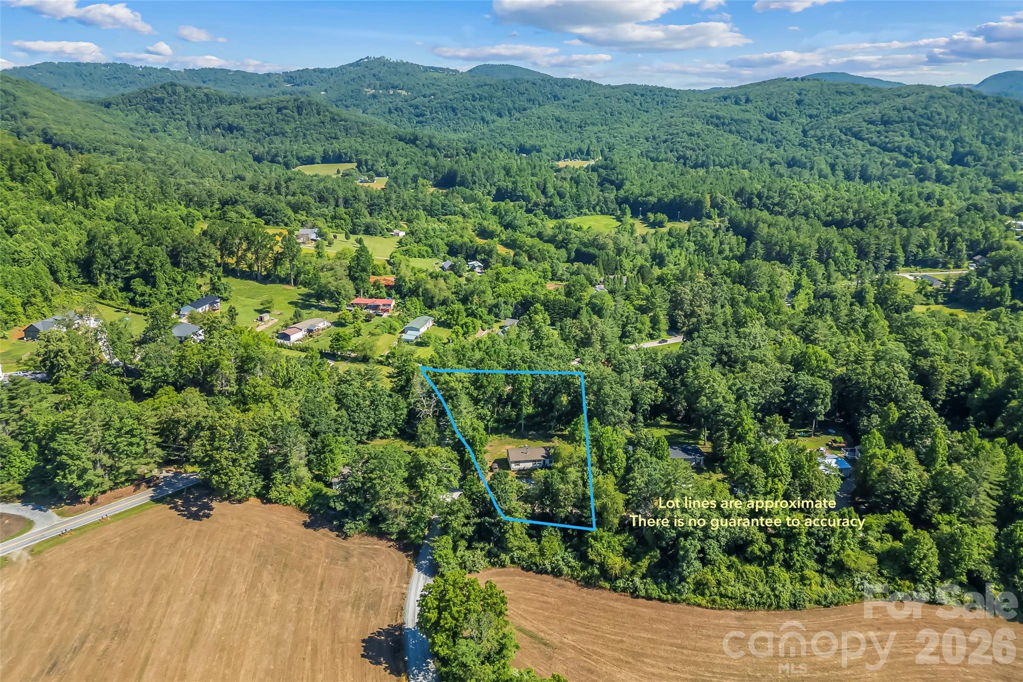 17 Windy Acres Drive — Hendersonville