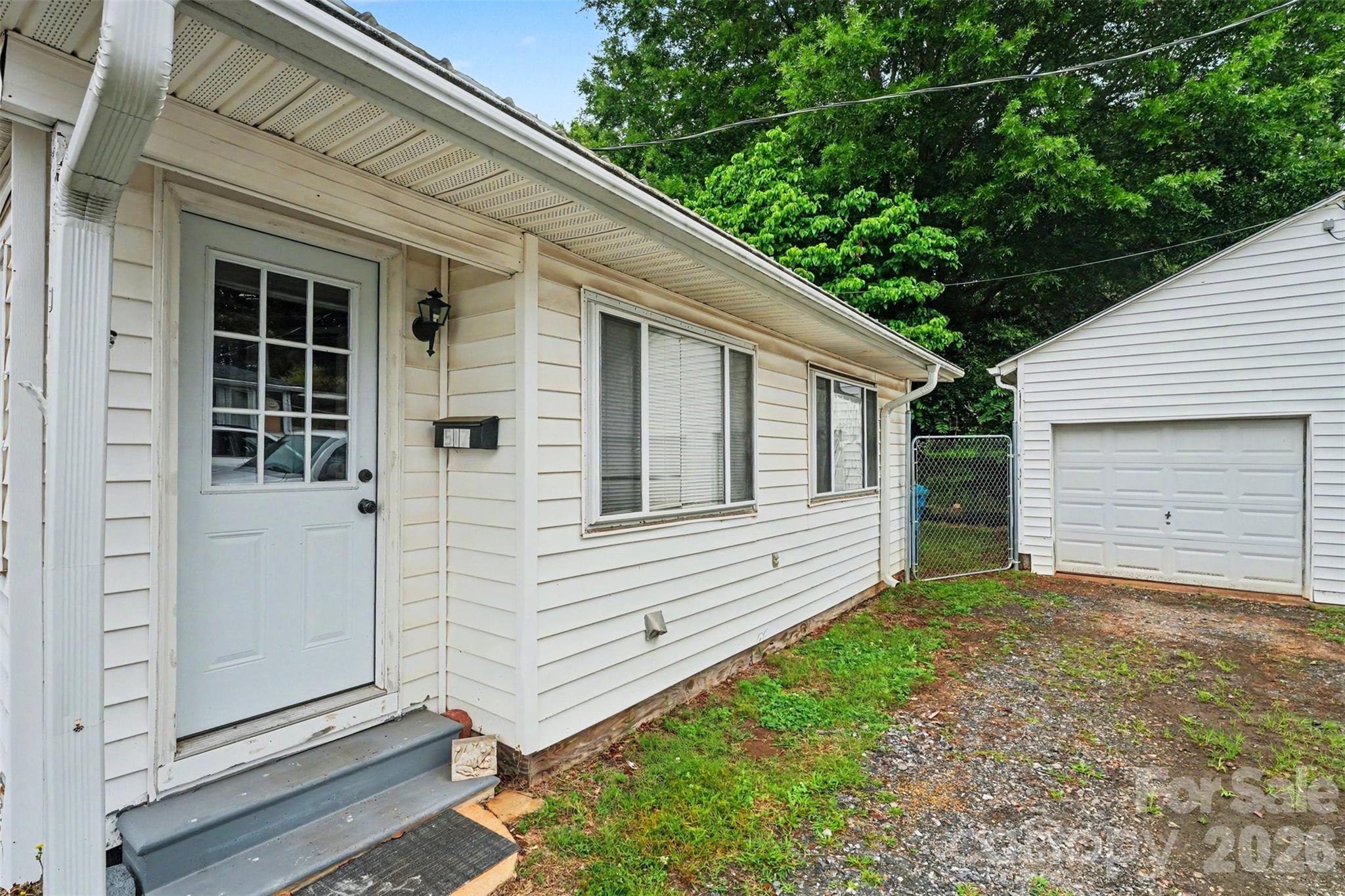 517 N Carolina Avenue — Maiden