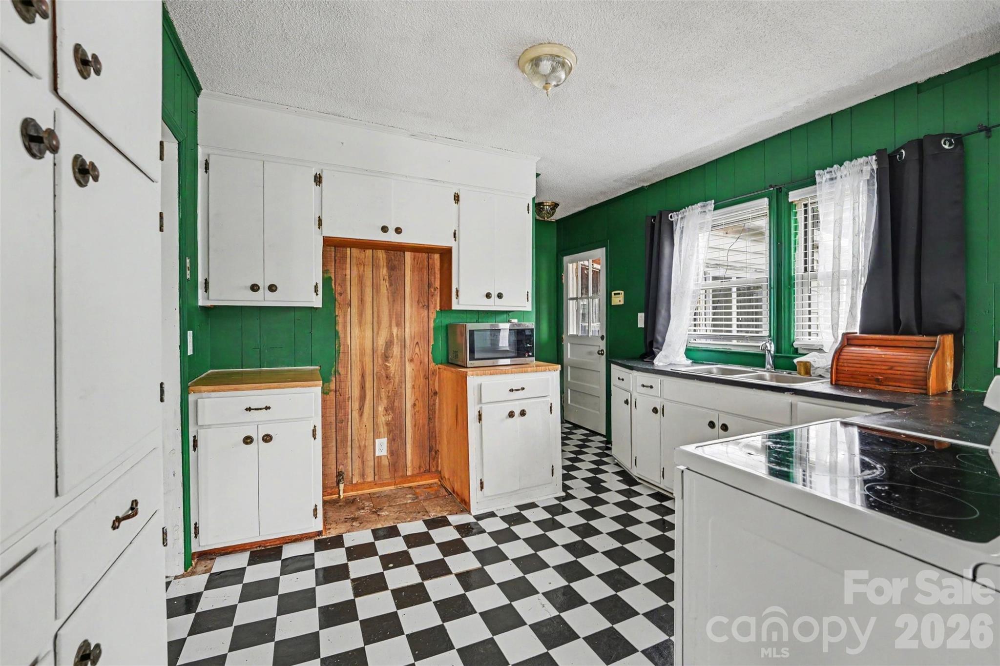 517 N Carolina Avenue — Maiden