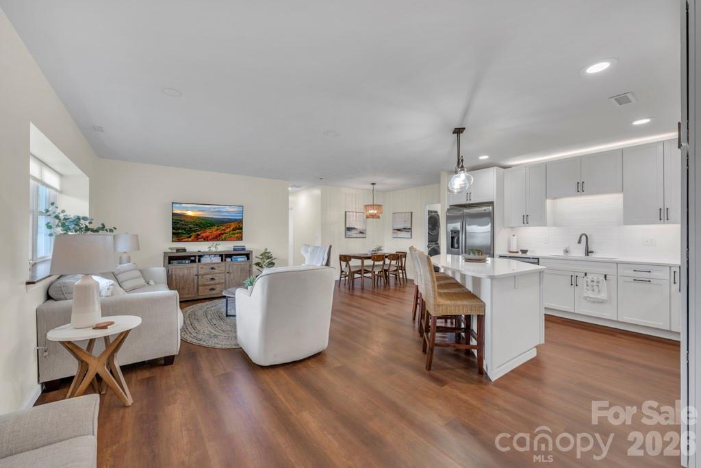 784 Alpine Drive — Seven Devils