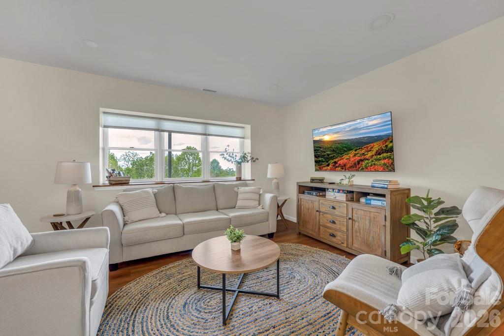 784 Alpine Drive — Seven Devils