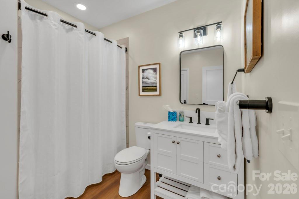 784 Alpine Drive — Seven Devils