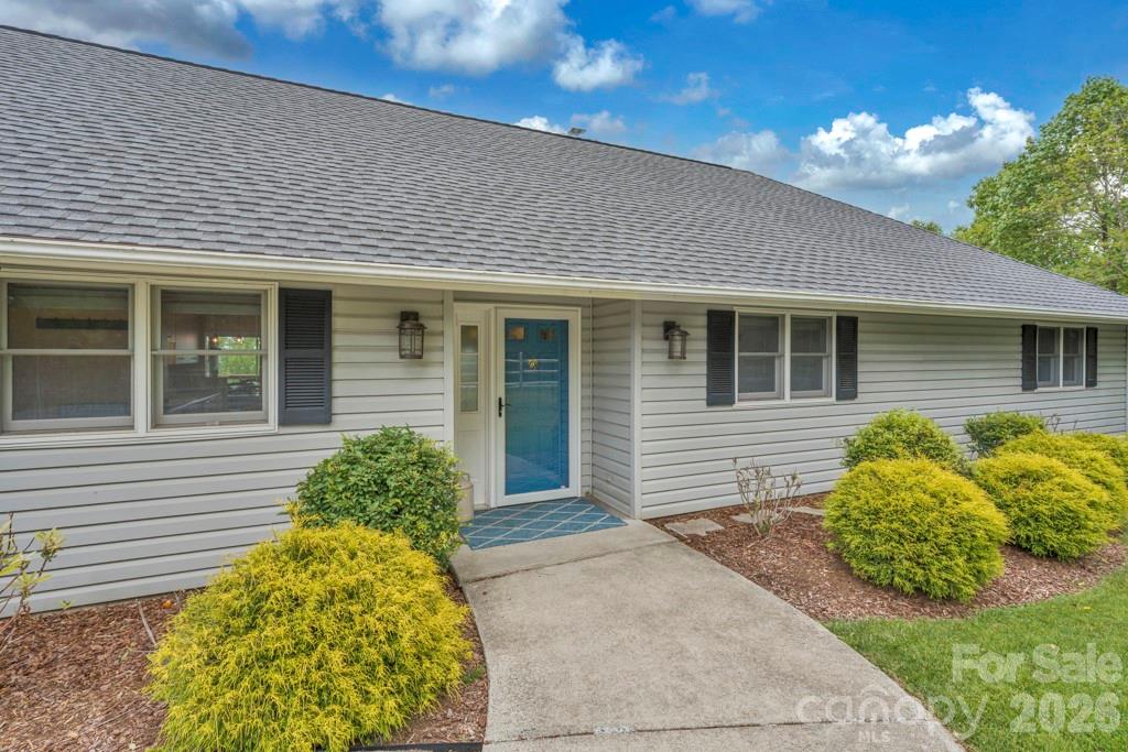 784 Alpine Drive — Seven Devils