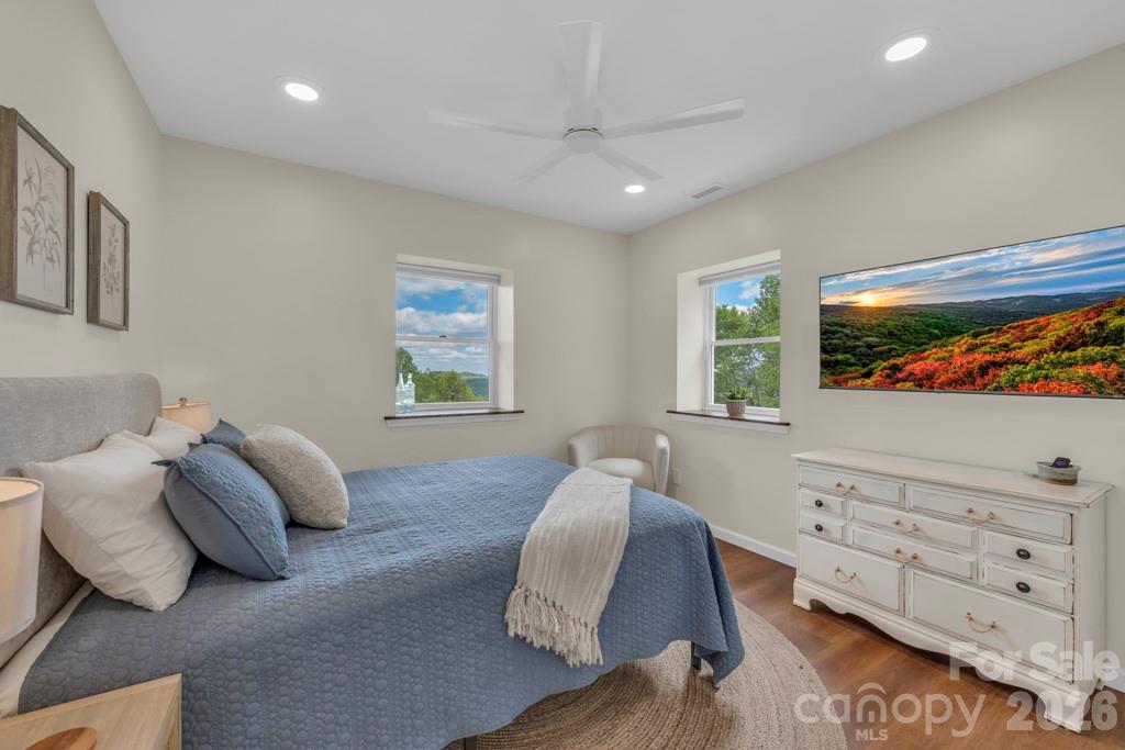 784 Alpine Drive — Seven Devils