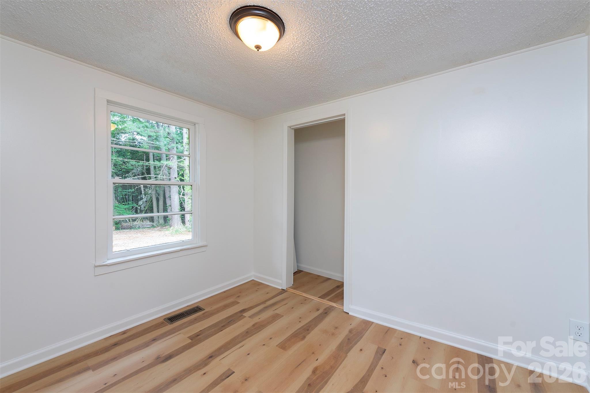215 Merchant Street — Asheville