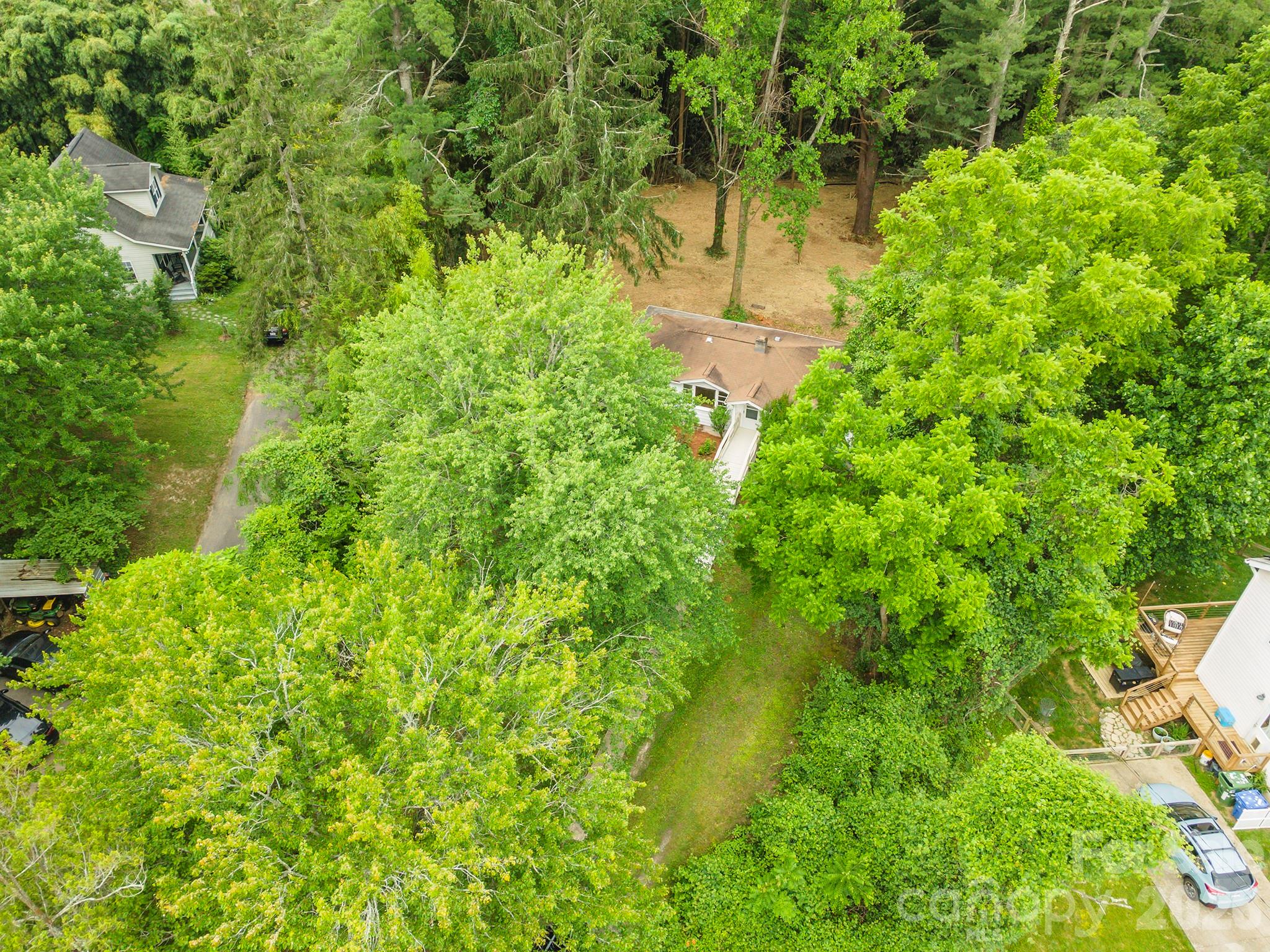 215 Merchant Street — Asheville