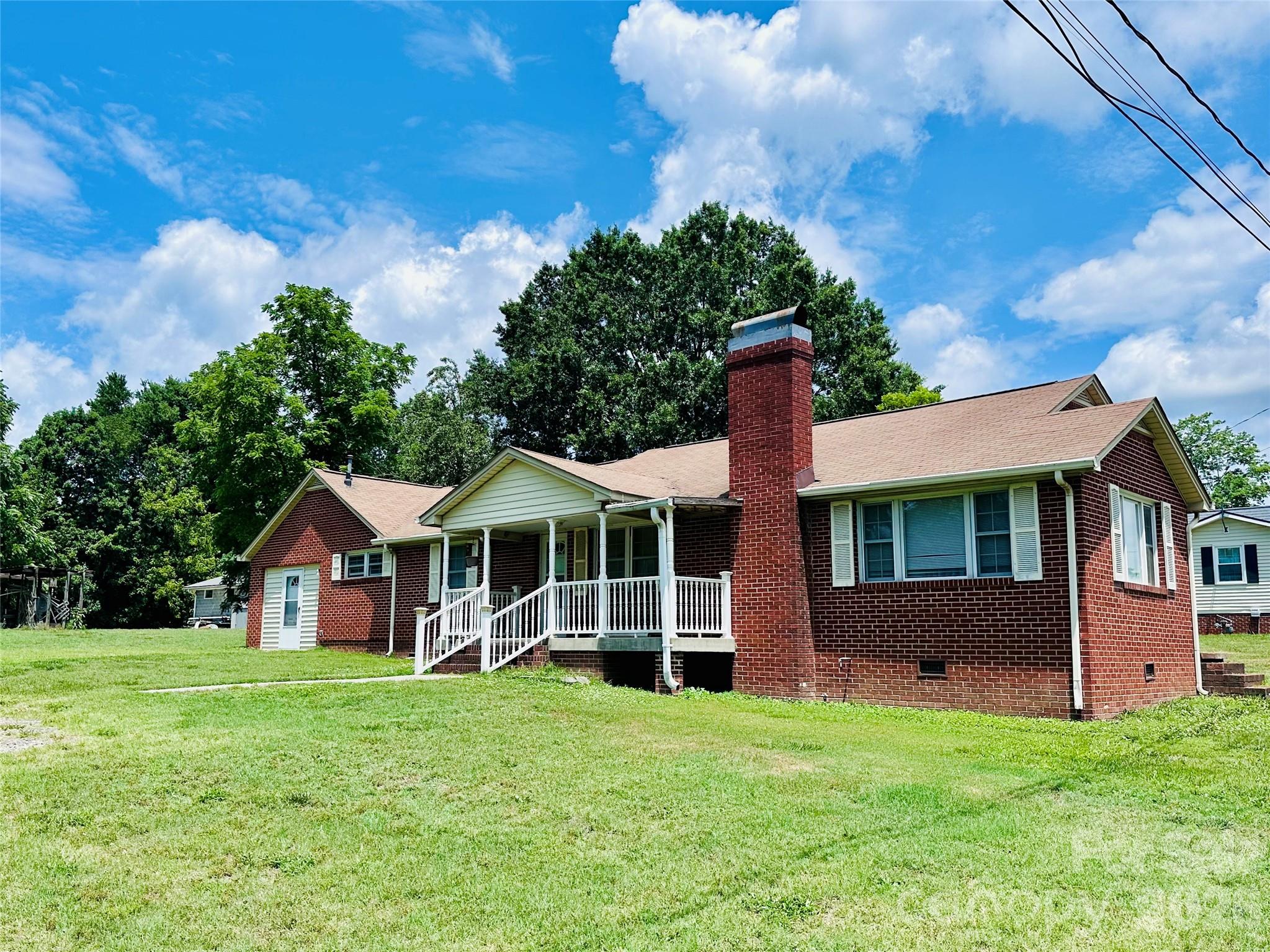 2150 Mary Street — China Grove