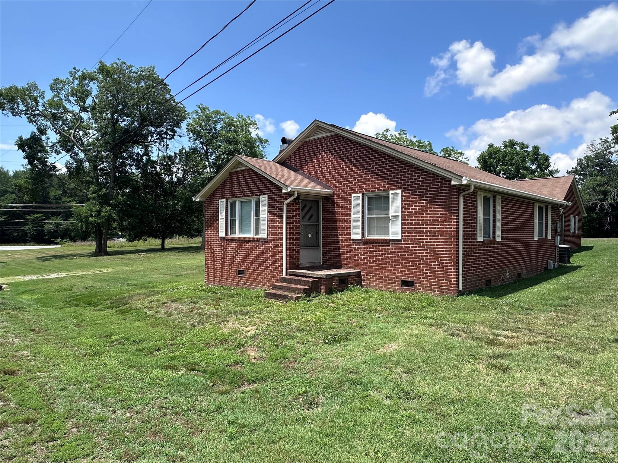 2150 Mary Street — China Grove